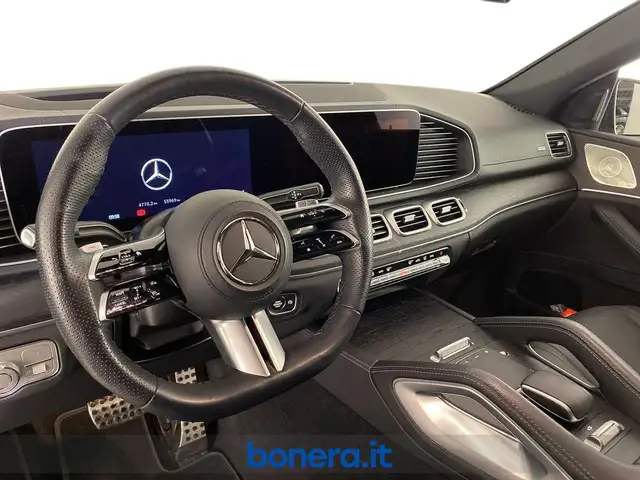 Mercedes-Benz 450 view 12