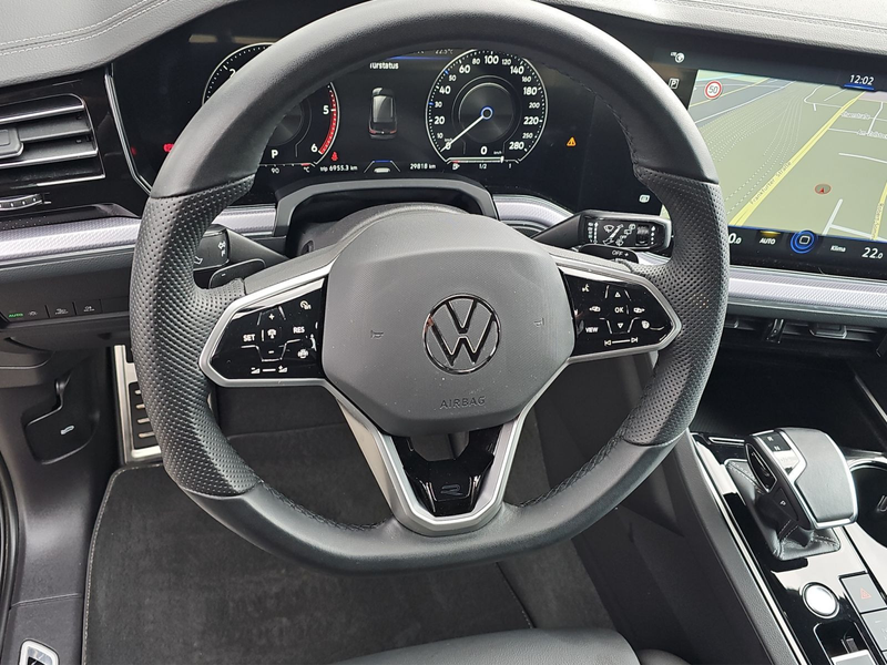 Volkswagen Touareg R-Line 3,0 l V6 TDI SCR 4MOTION 170 kW ( — photo 10