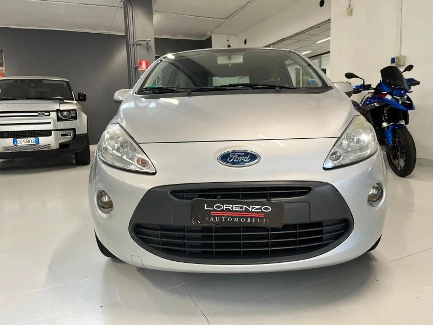 Ford Ka/Ka+ 1.2 Titanium 69cv Gris - 2