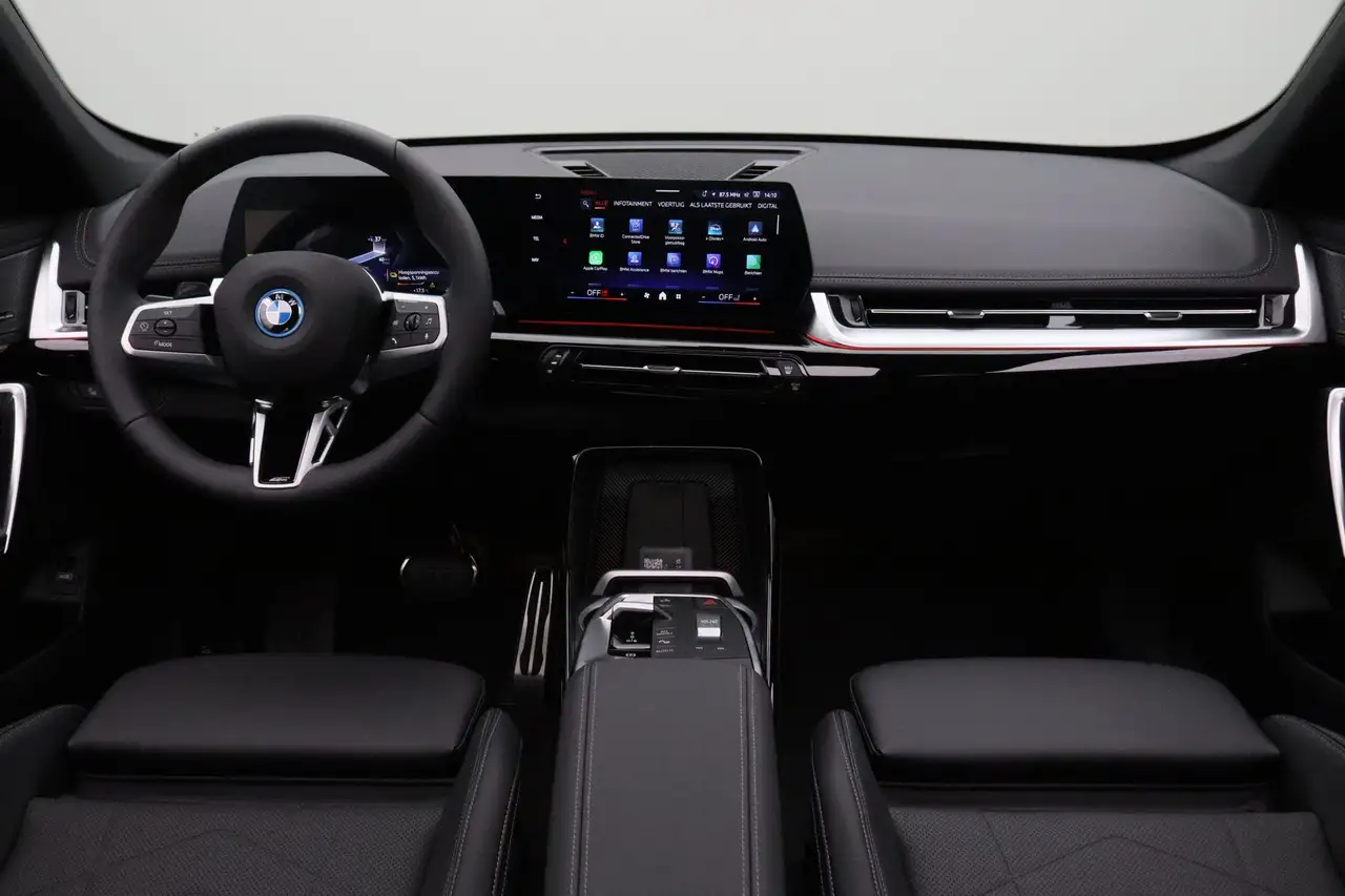 BMW iX1 2026