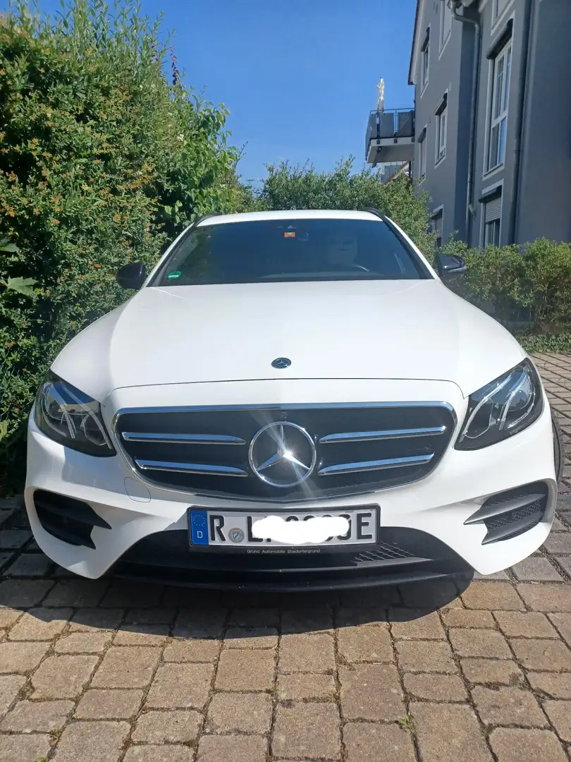 Mercedes-Benz E 300 de T 9G-TRONIC AMG Line - 1