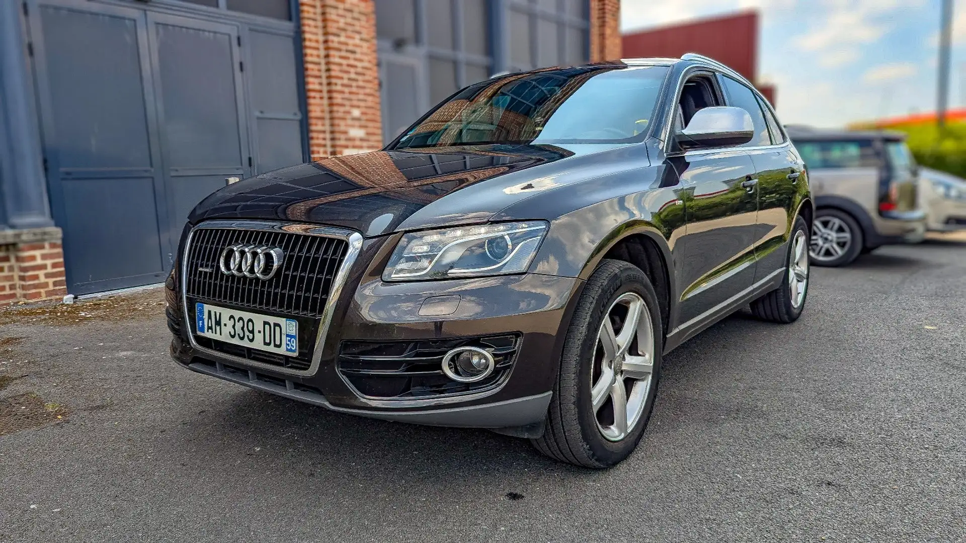 Audi Q5 V6 3.0 TDI 240 DPF Quattro S Line tronic 7 Bruin - 1
