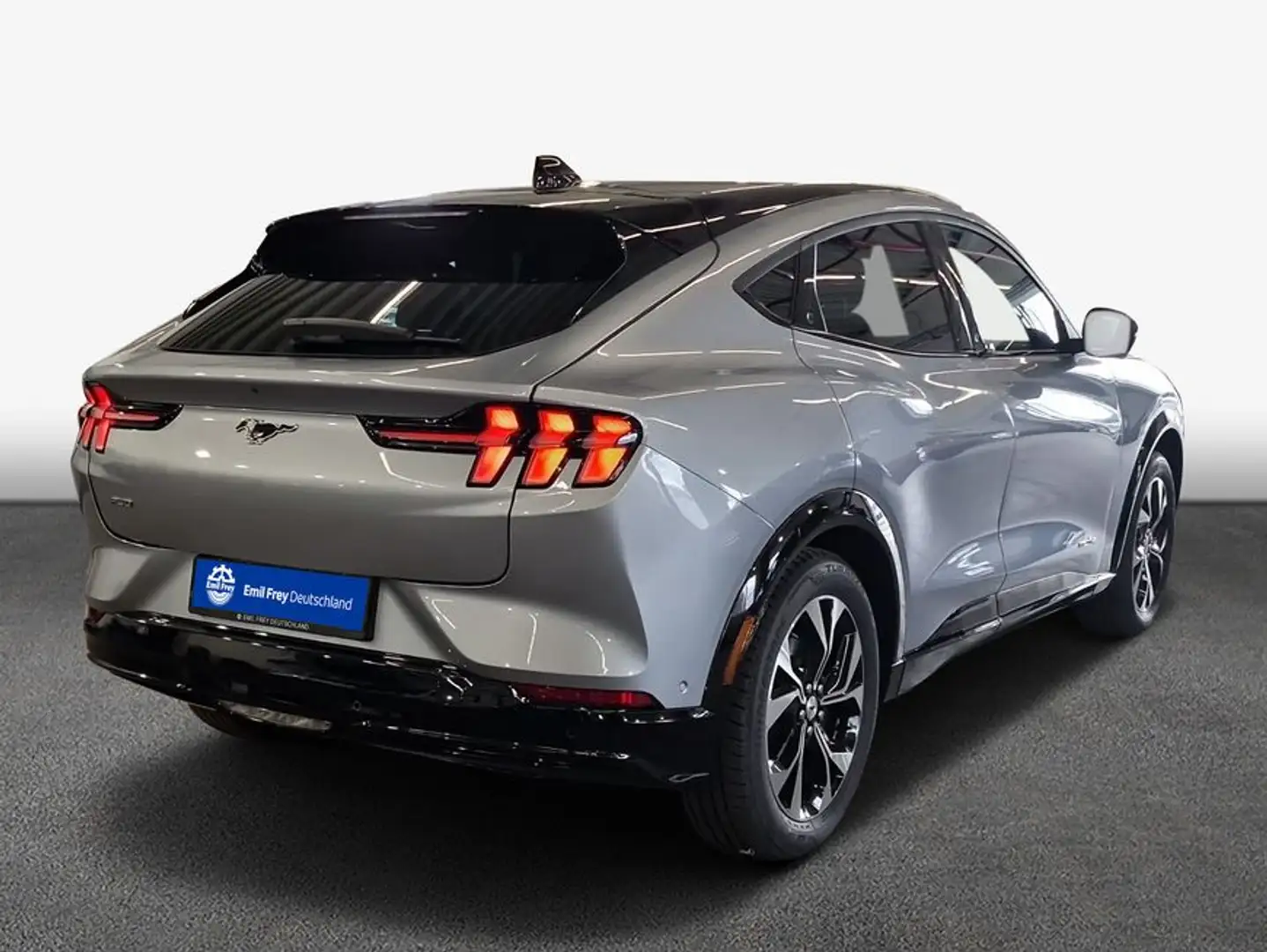 Ford Mustang Mach-E AWD 198 kW, 5-türig (Elektrischer S Silber - 2