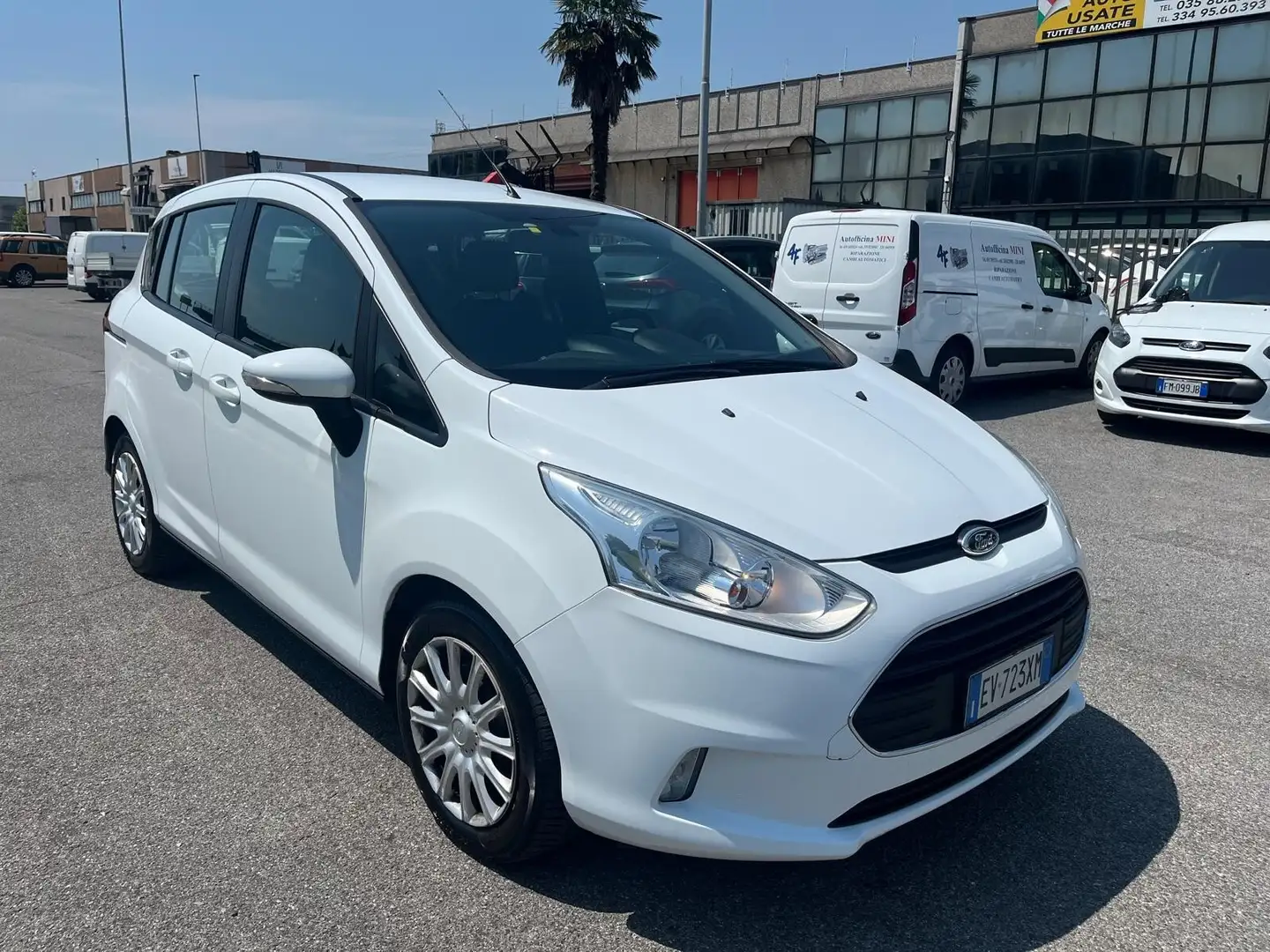 Ford B-Max 1.5 TDCi 75 CV Titanium Bianco - 2