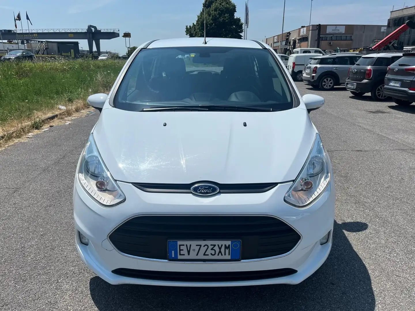 Ford B-Max 1.5 TDCi 75 CV Titanium Bianco - 1