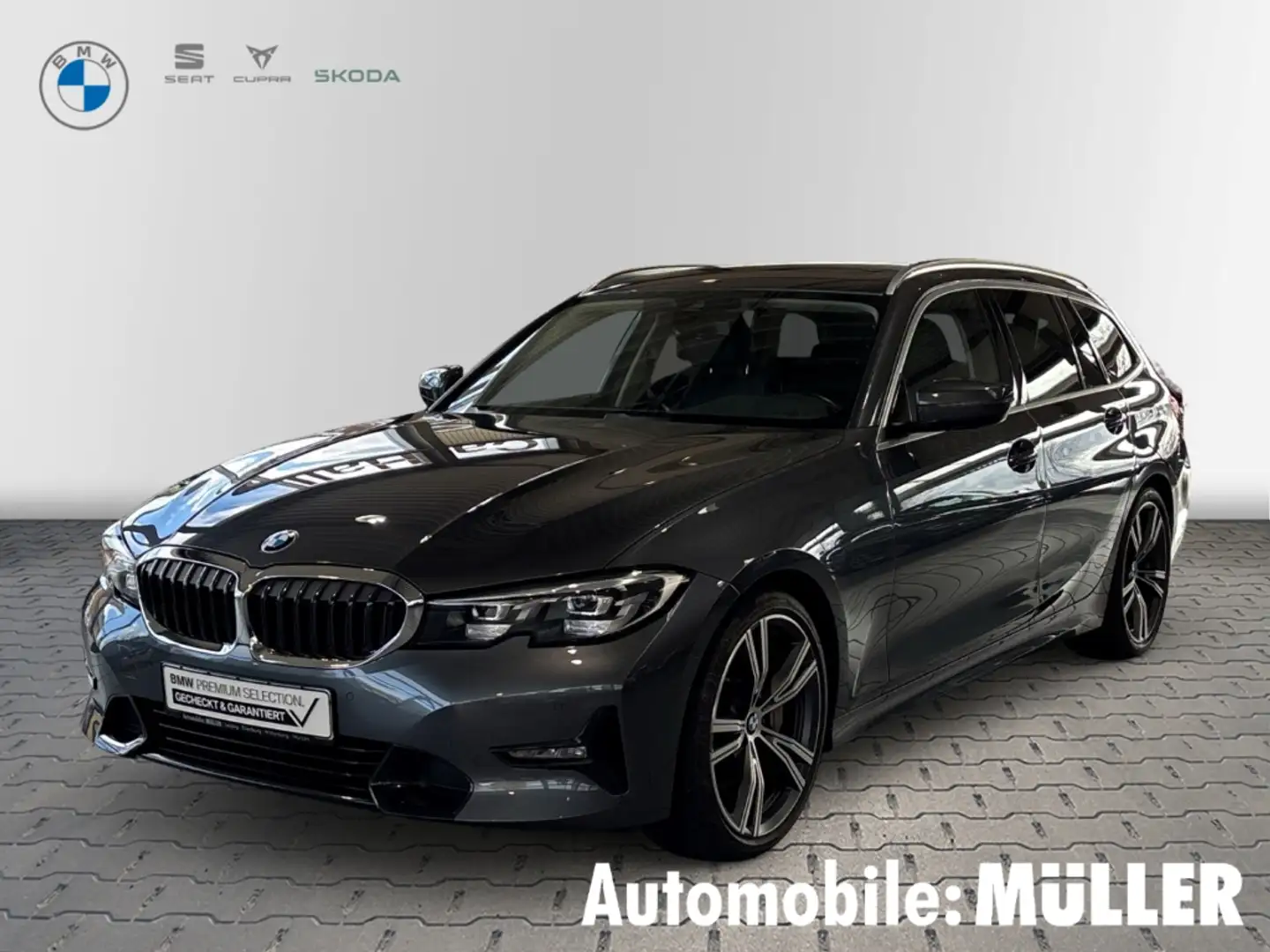 BMW 330 i Sport Line Touring El. Panodach Navi Leder Digit Grau - 1