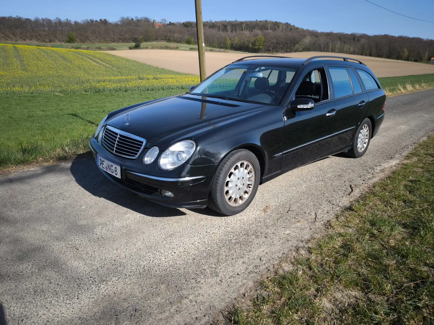 Mercedes-Benz E 240 E 240 T 4Matic Avantgarde Fekete - 1