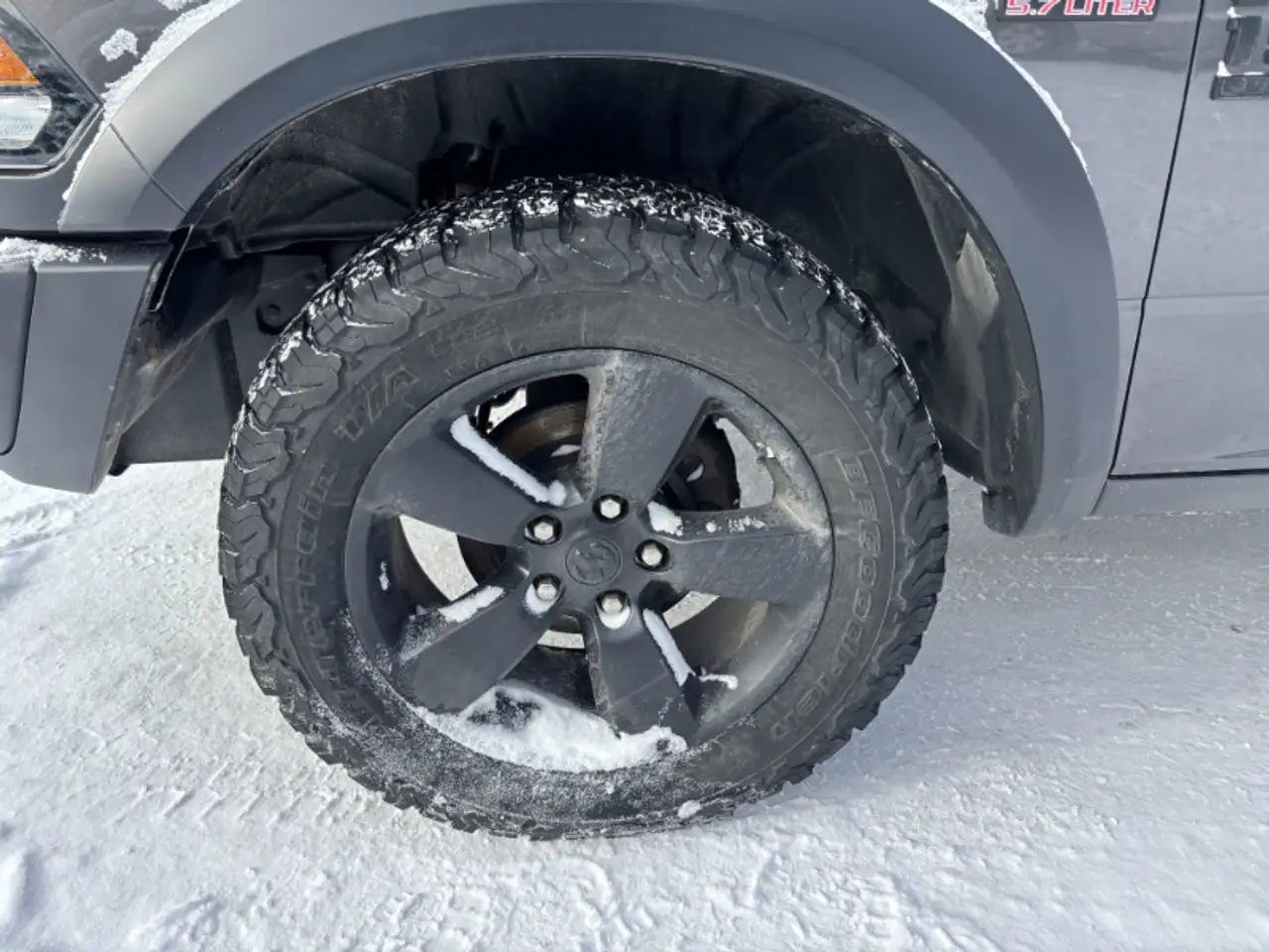 RAM 1500 снимка RAM 1500