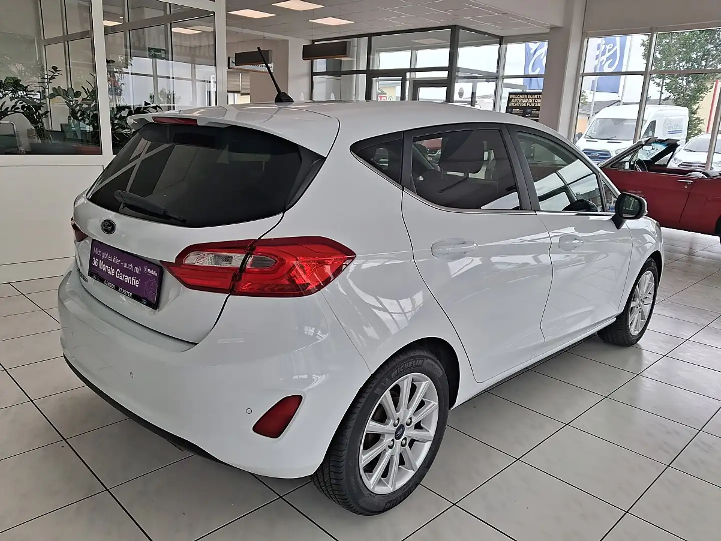 Ford Fiesta Titanium 1,1 Start/Stop Weiß - 2