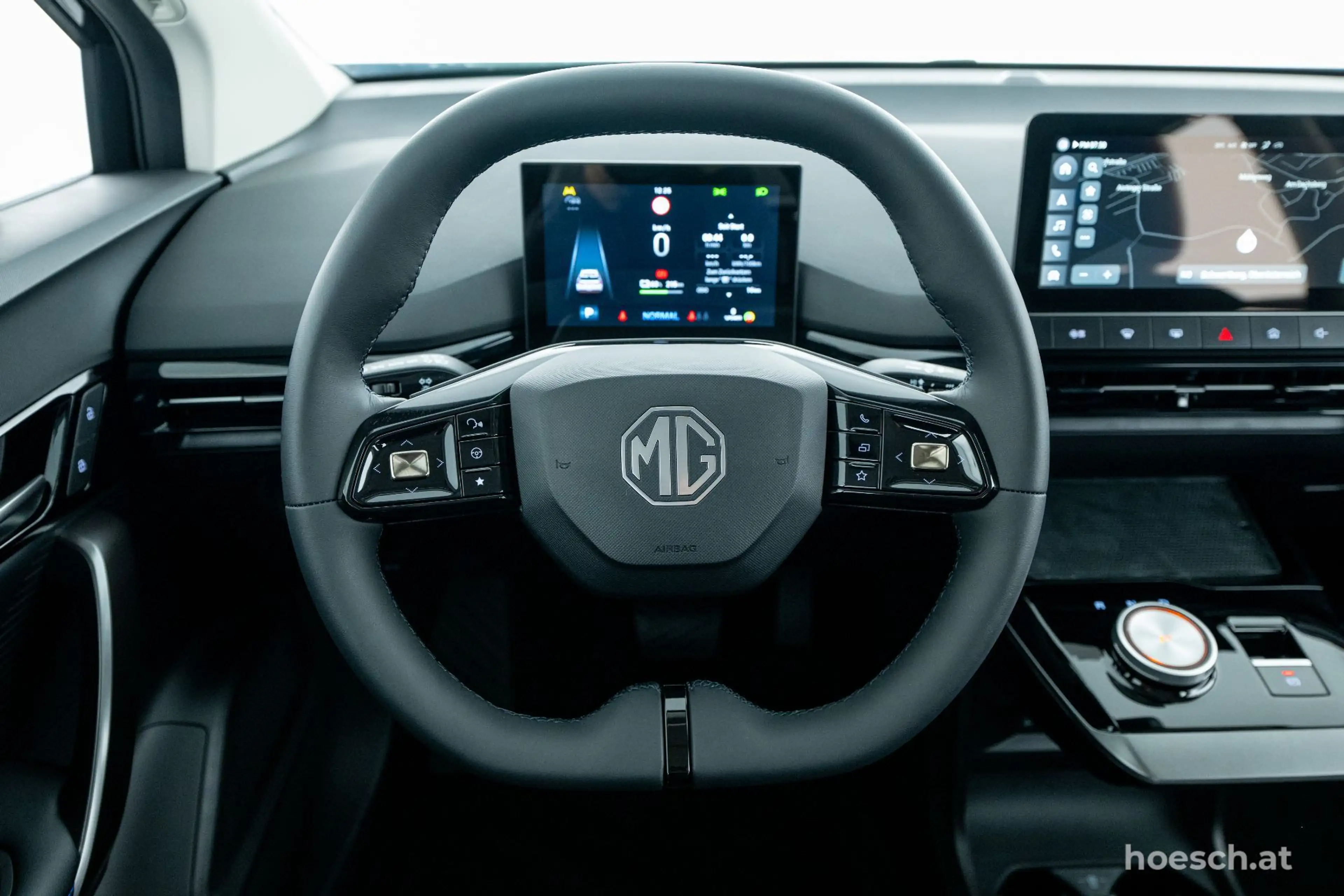 MG MG4 51KWh OHEN KILOMETER TOP-ANGEOBT++ — photo 6