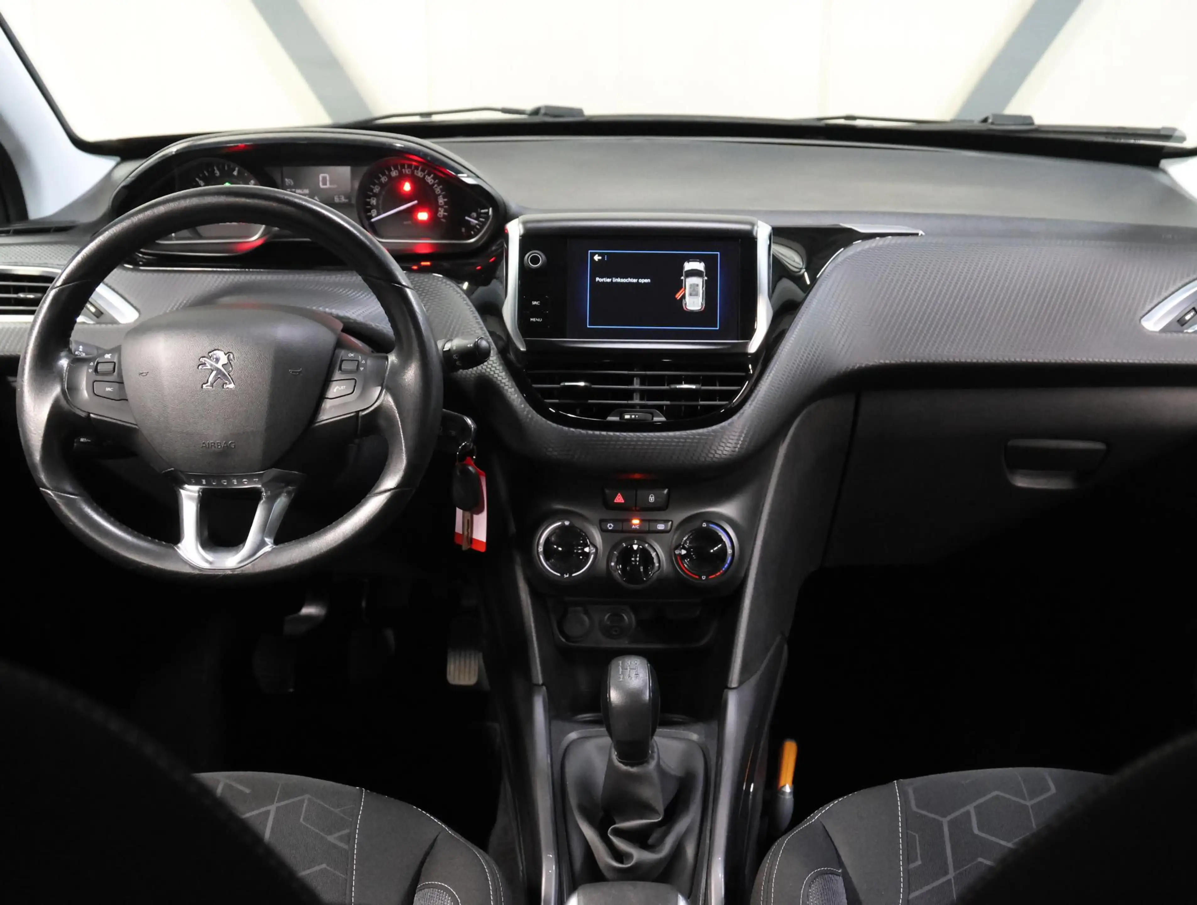 Peugeot 2008 SUV Blue Lion 110PK | 1ste Eigenaar | Lage kilomet — photo 14