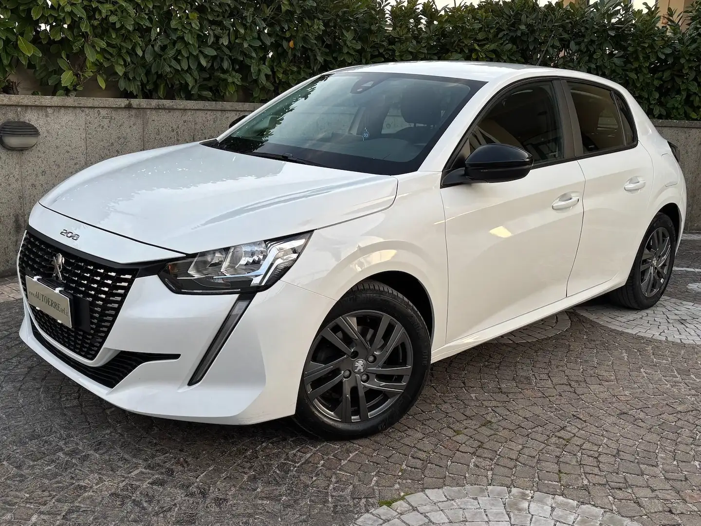 Peugeot 208 1.2 puretech Active Pack Bianco - 1
