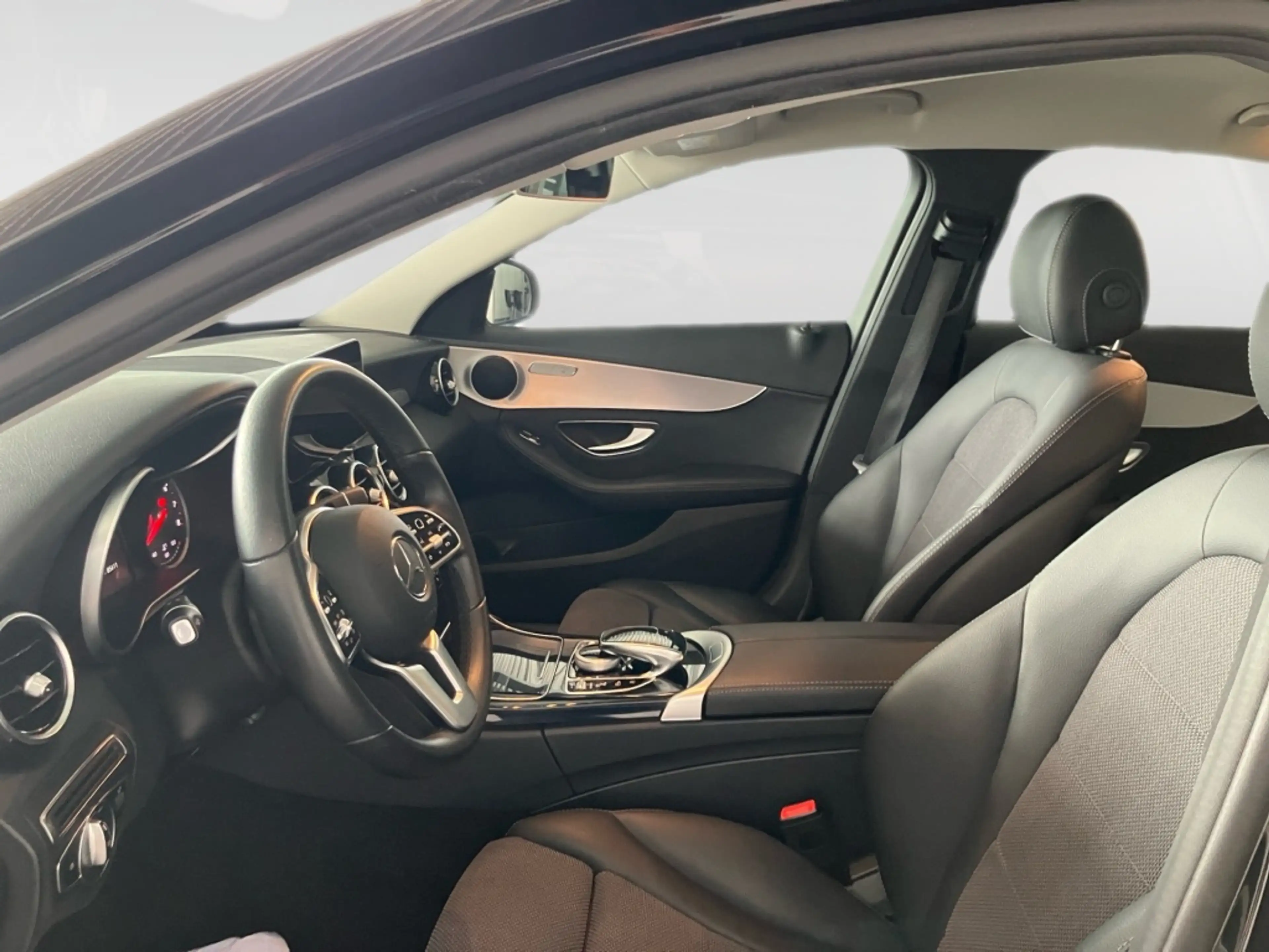 Mercedes-Benz C 180 AVANTGARDE+AHK+Navi+LED+Kam+PDC+Spiegel-P. — photo 11