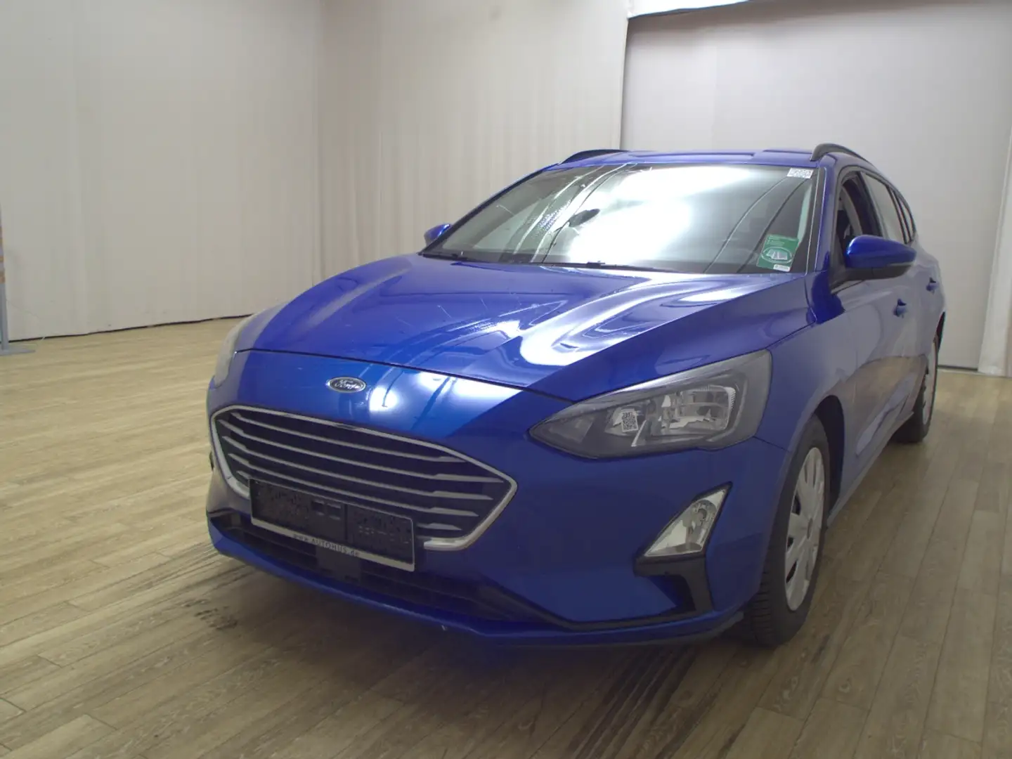 Ford Focus Turnier 1.5 EB Trend LED PDC SHZ Blauw - 2