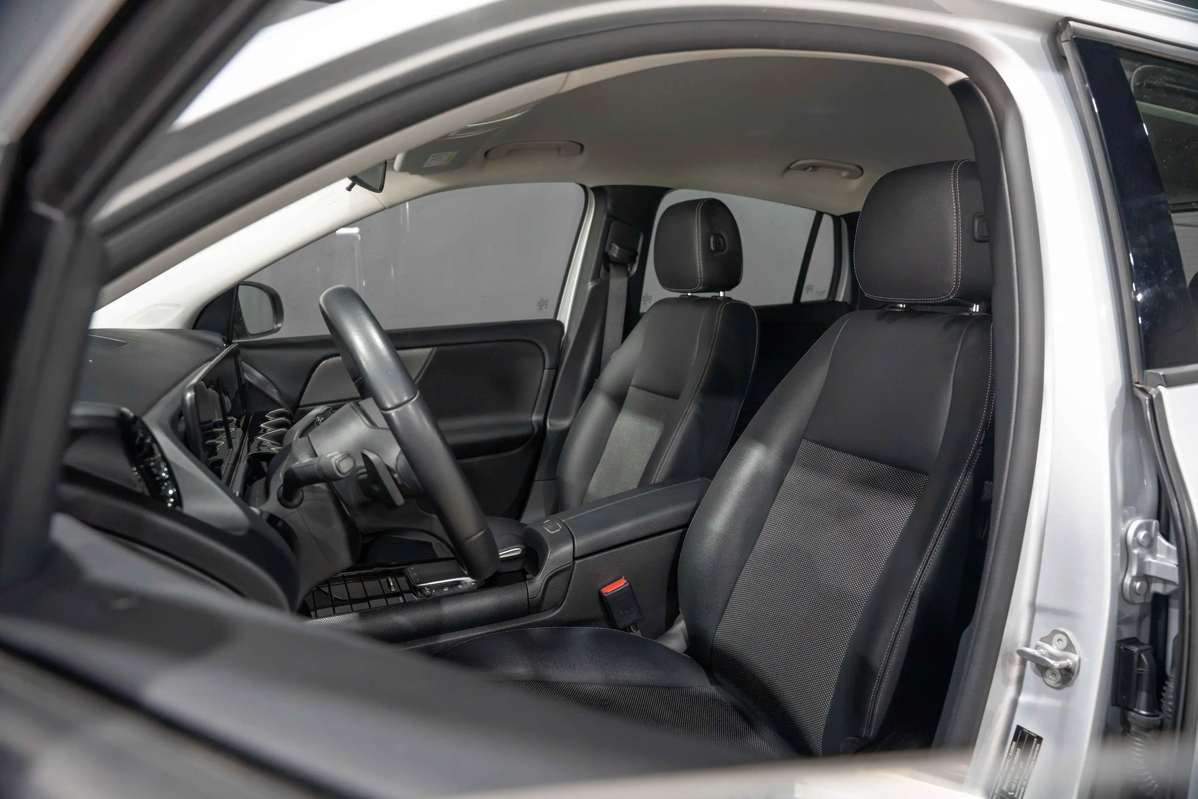 Mercedes-Benz GLA 180 GLA 180 d Business Solution Essential — photo 12
