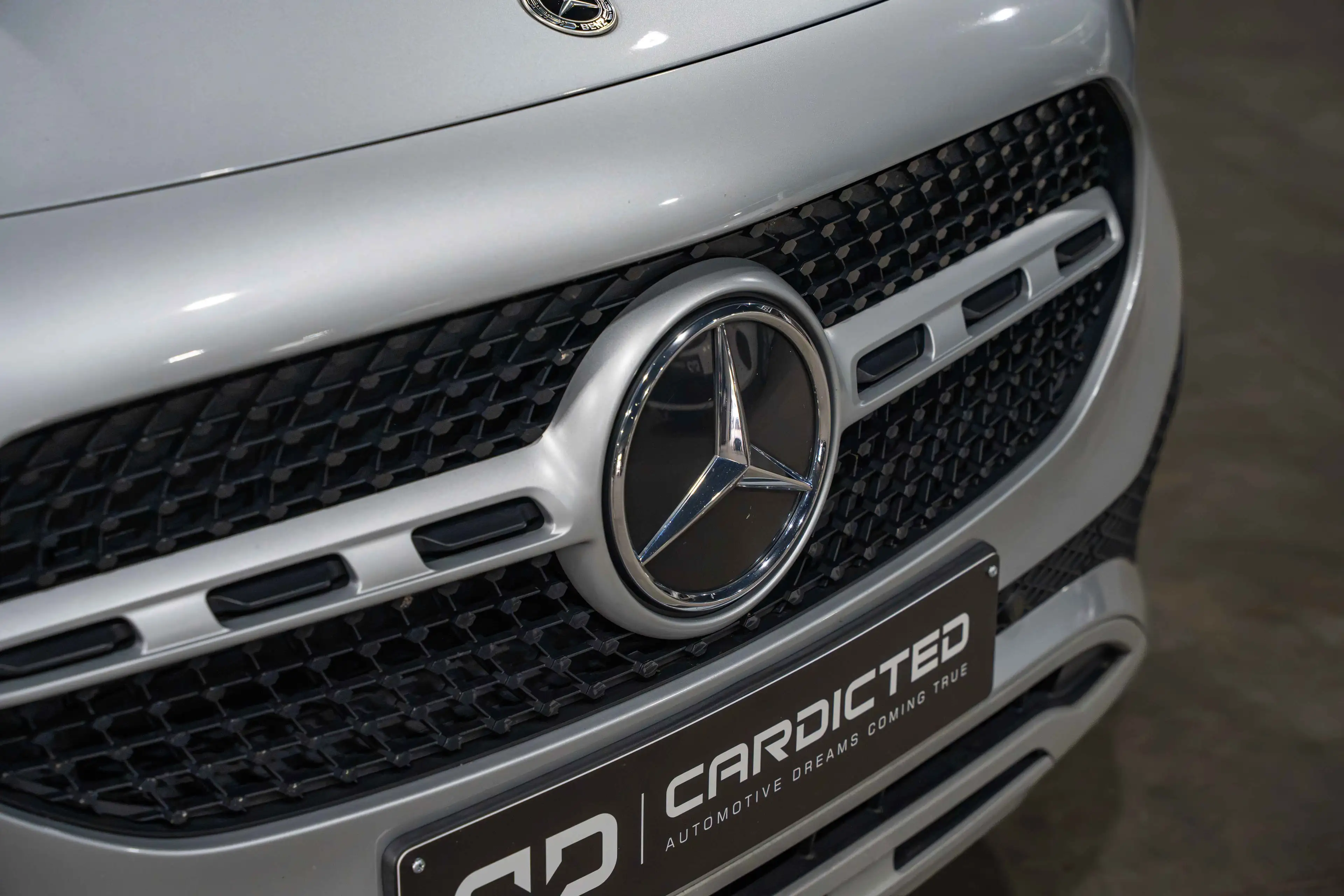 Mercedes-Benz GLA 180 GLA 180 d Business Solution Essential — photo 8