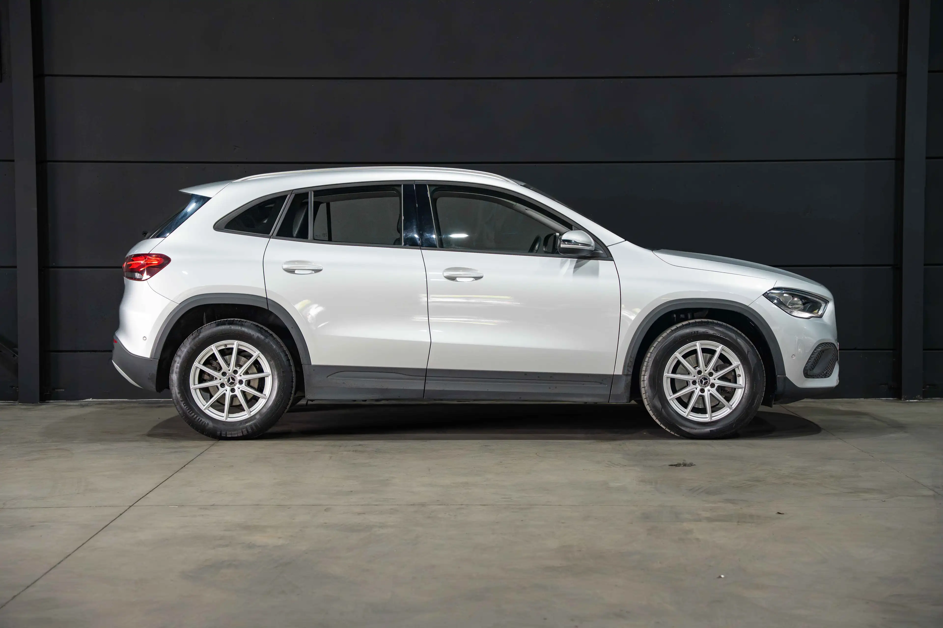 Mercedes-Benz GLA 180 GLA 180 d Business Solution Essential — photo 6