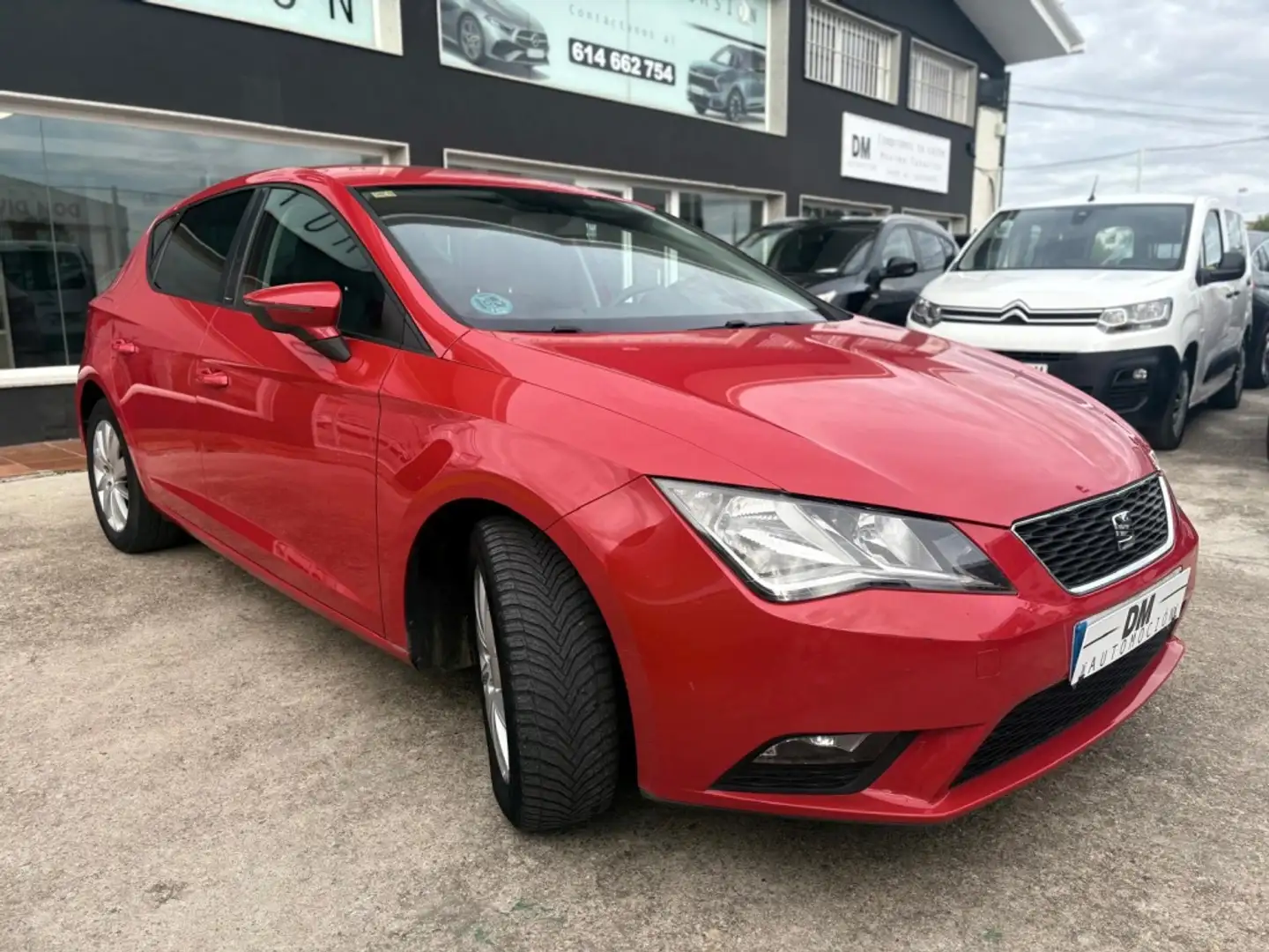 SEAT Leon 1.6TDI CR S&S Reference 105 Rojo - 2