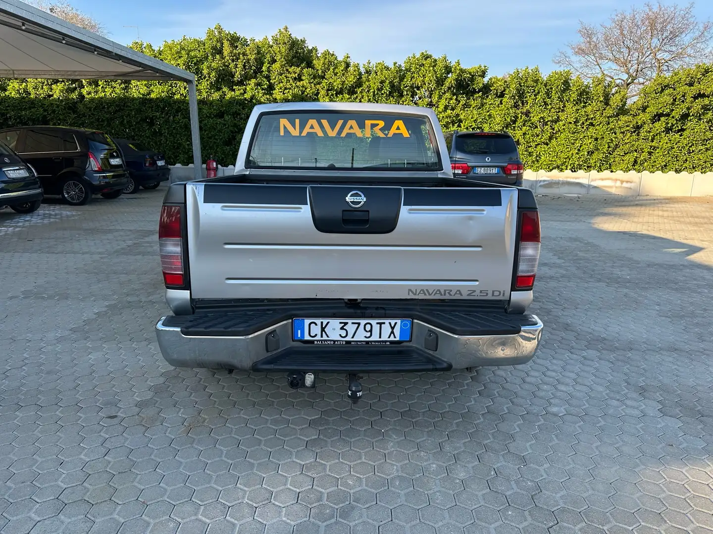 Nissan Navara Doppia cabina gancio di traino - 2