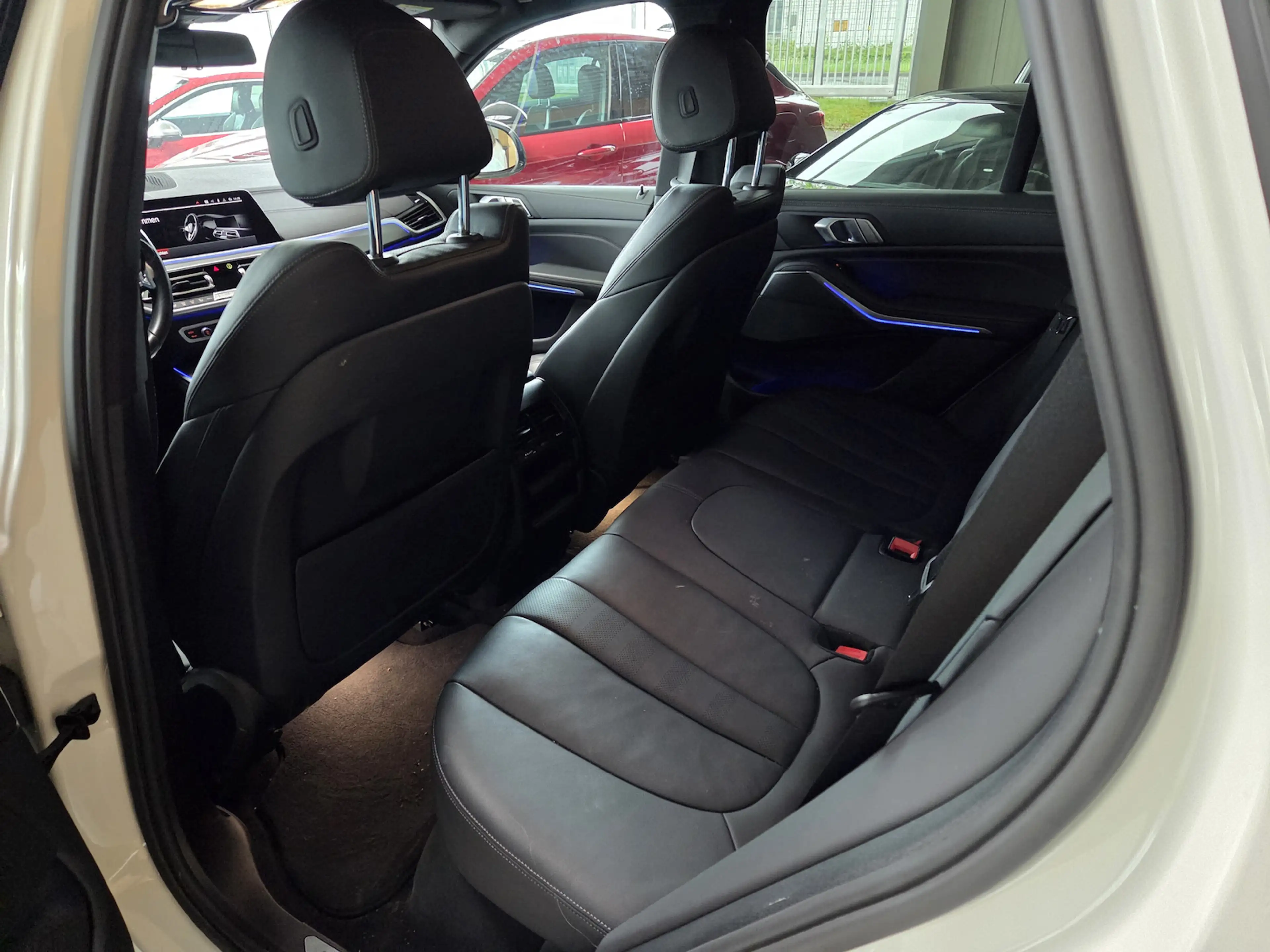 BMW X5 xDrive 30d M Sport HuD AHK — photo 11
