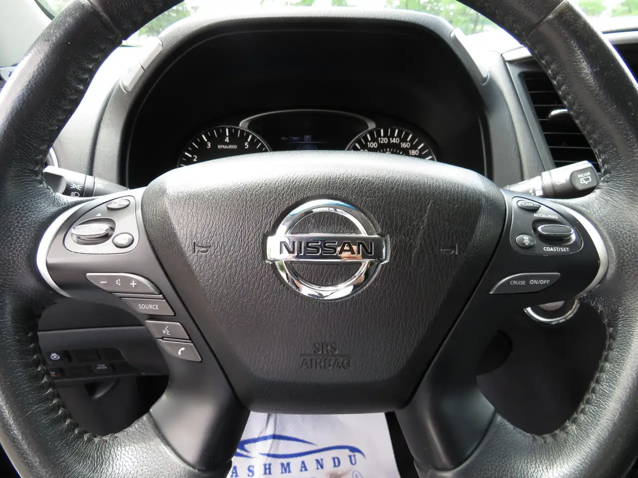 Nissan Pathfinder fotografie Nissan Pathfinder