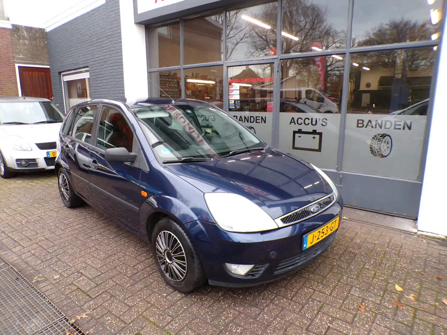 Ford Fiesta 1.4-16V First Edition AUTOMAAT,AIRCO !!! Blauw - 2