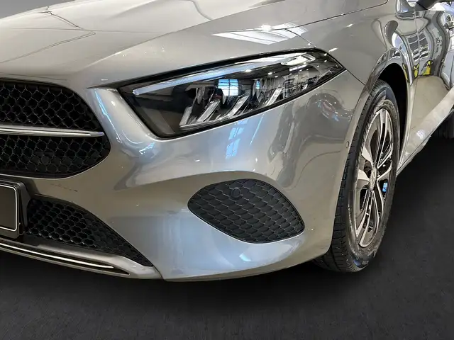 Mercedes-Benz A-Class view 3