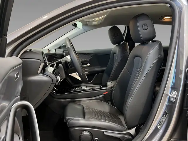 Mercedes-Benz A-Class view 9