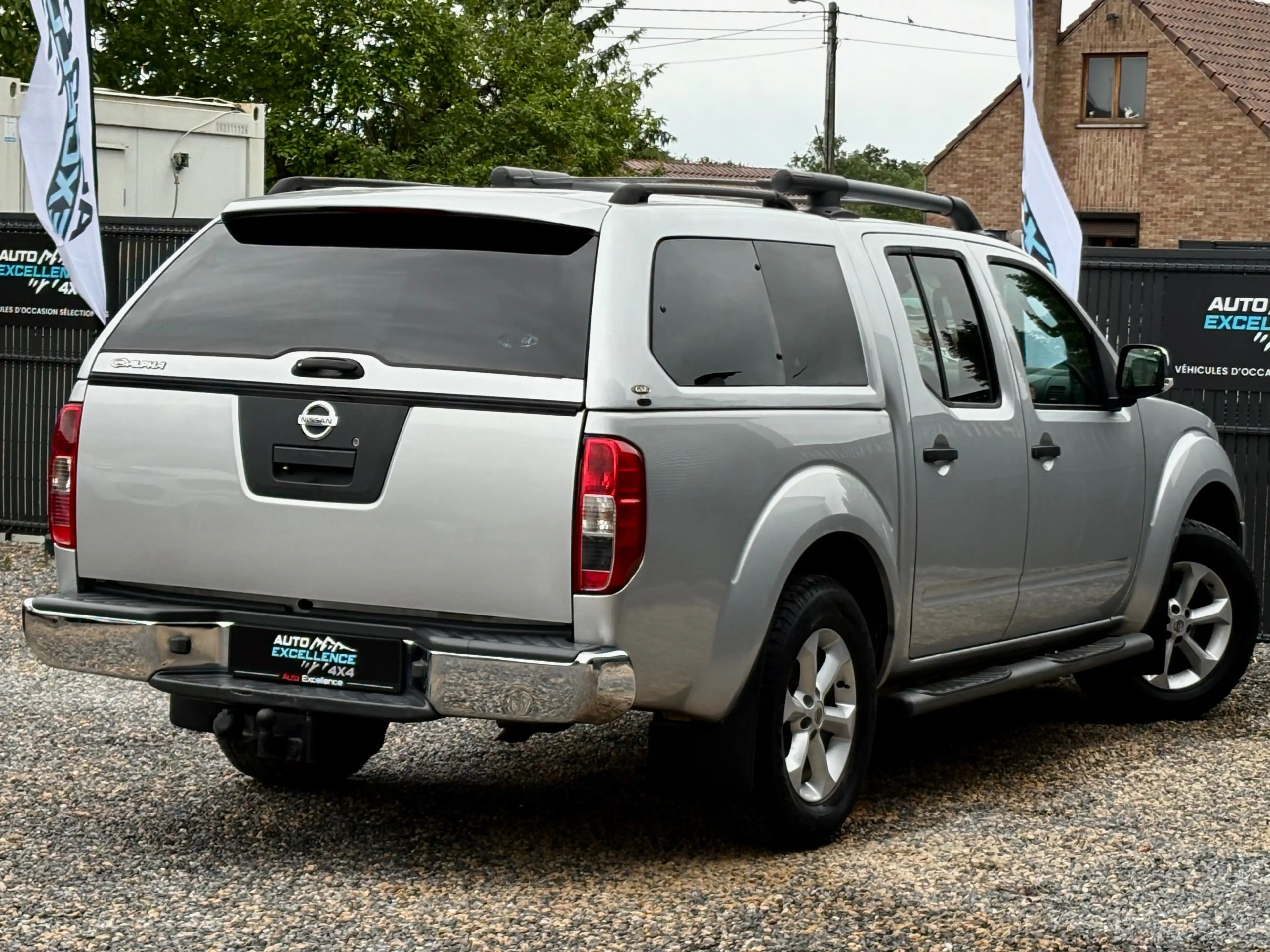 Nissan Navara 2.5 dCi 4x4 Executive/ Hardtop/ Clim. — photo 4