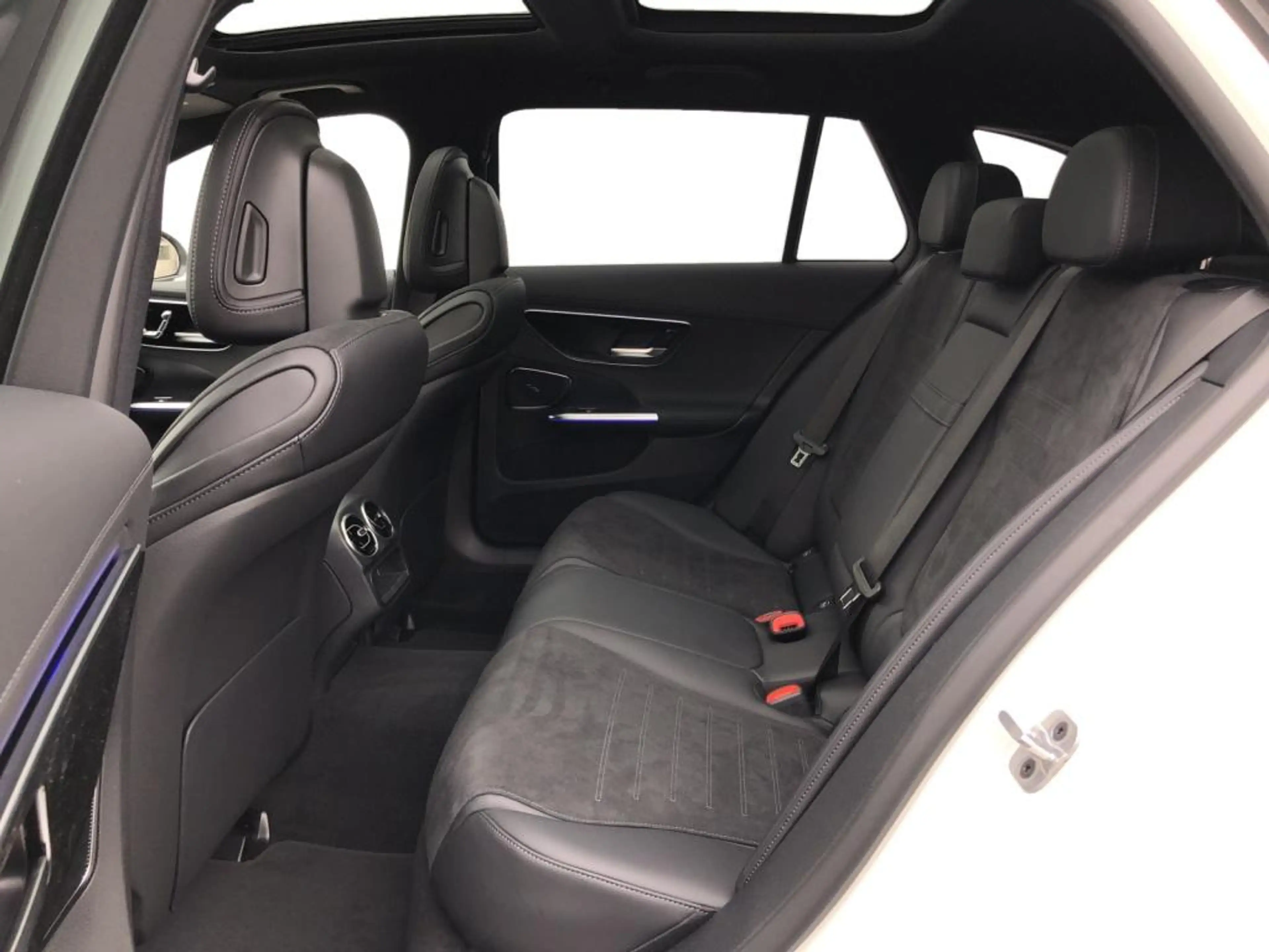 Mercedes-Benz C 220 d T-Modell AMG+ILS+MBUX+AHK+Pano+SHD+Wide — photo 9