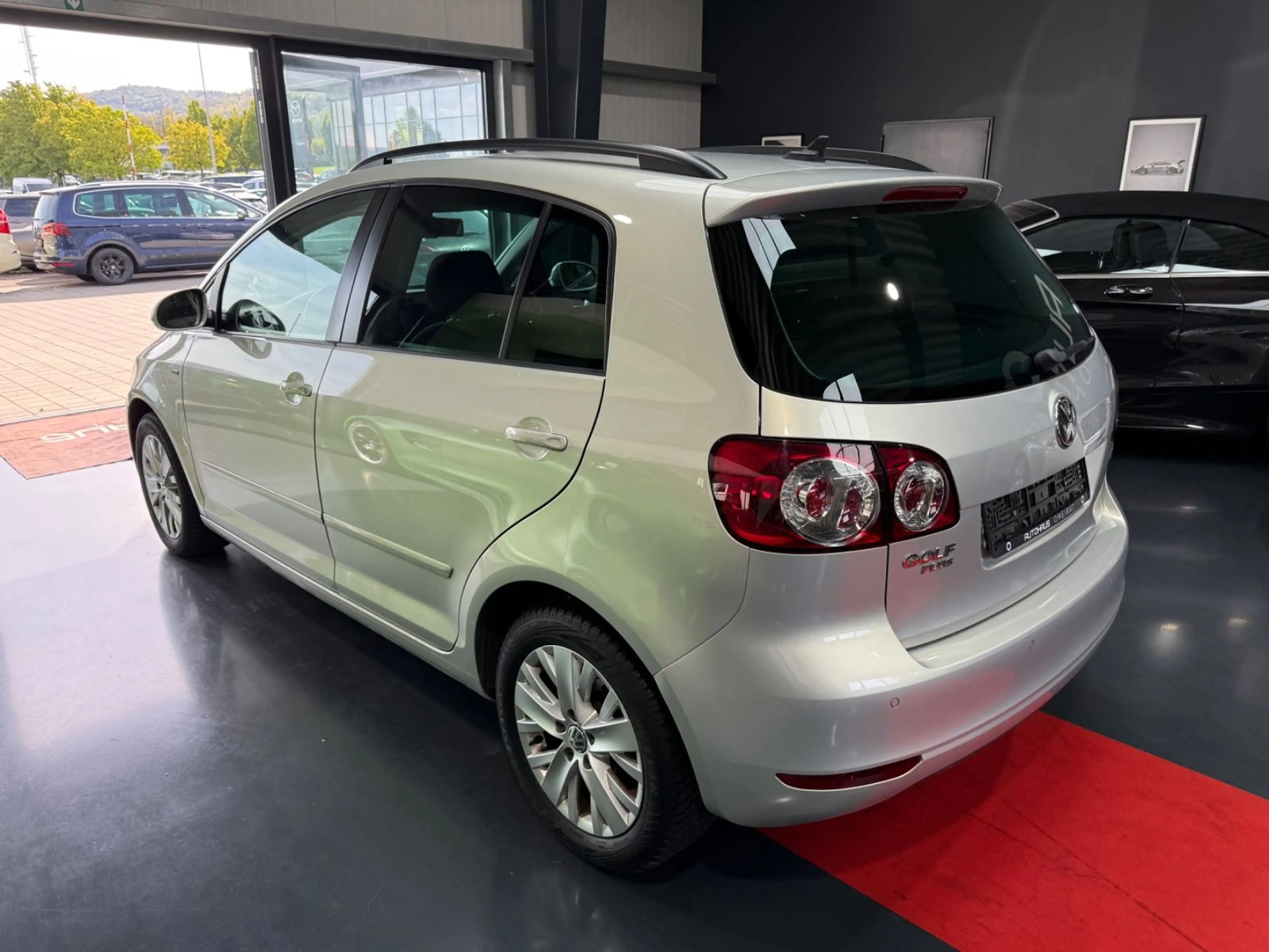 Volkswagen Golf Plus VI Life 2-Hand/Navi/Klimautomatik/PDC — photo 8