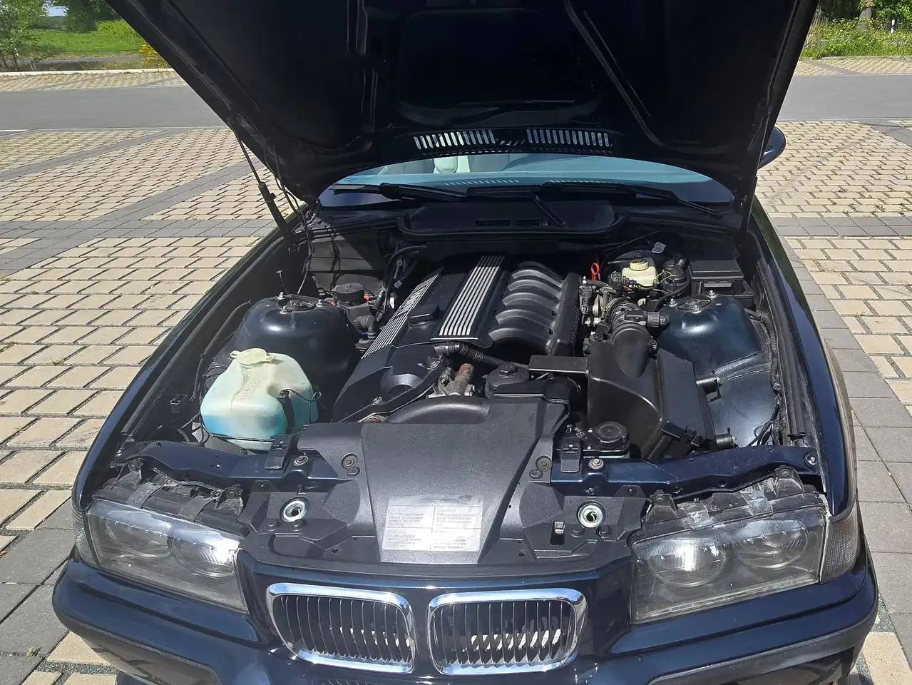 BMW 328 Facelift Cabrio Automatik,Individual M-Paket,Vader Ledersitze,Voll elektrisches Stoffverdeck,Neuteile,Anschauen lohnt, foto 2