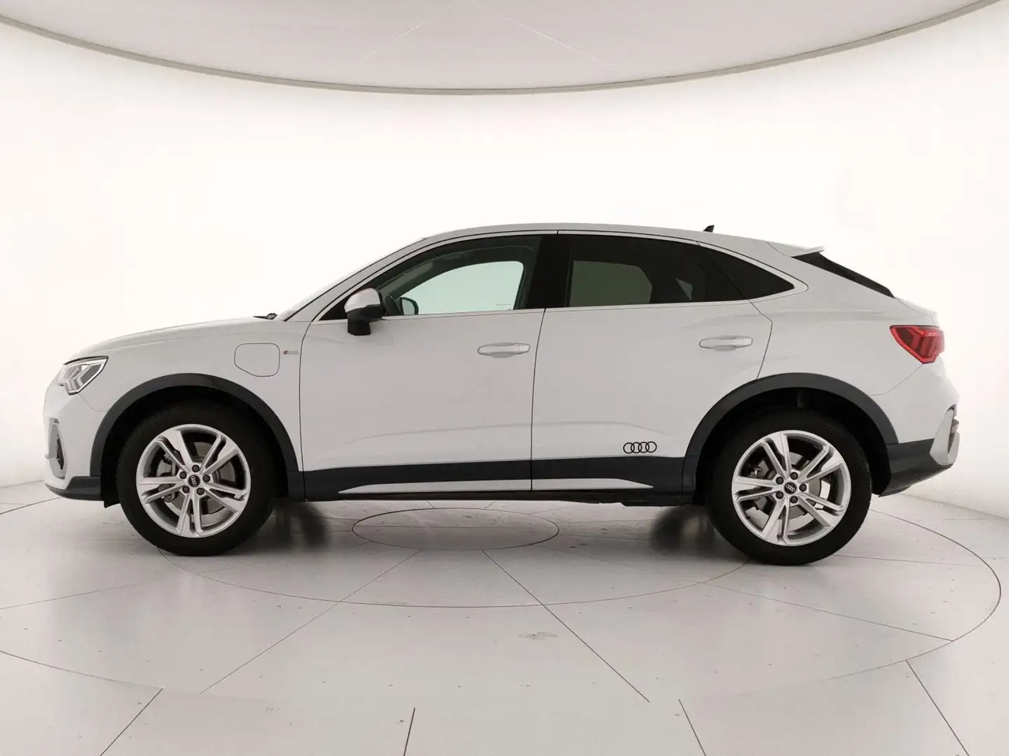 Audi Q3 sportback 45 1.4 tfsi e s line edition s tronic Bianco - 2