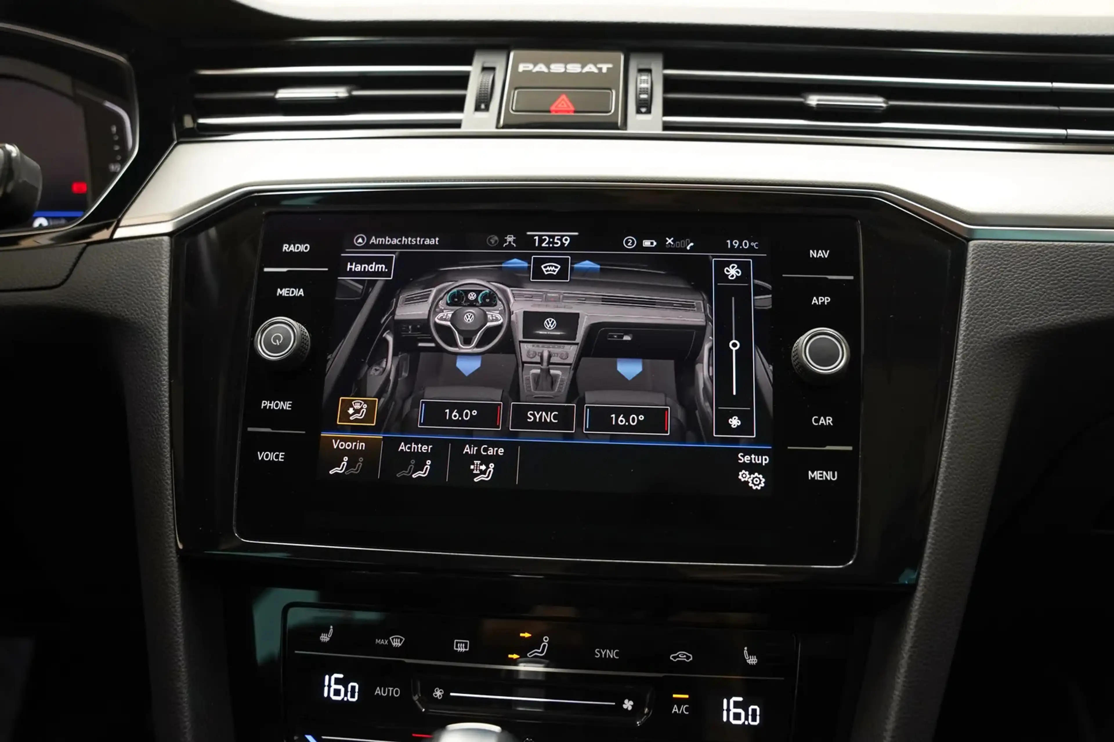 Volkswagen Passat Variant 1.5 TSI Business Aut. [ Panorama LED Virtual Stoel — photo 13