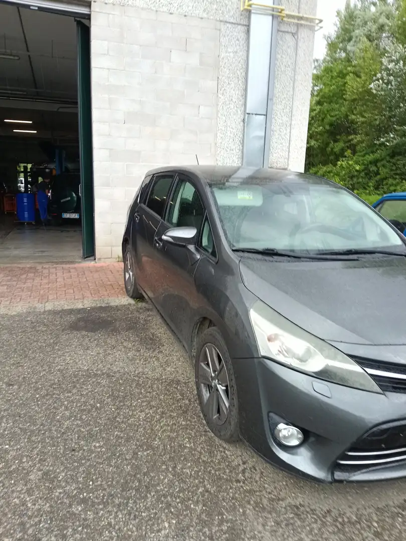 Toyota Verso Verso 20131.6 d-4d Style 7 posti Grigio - 1