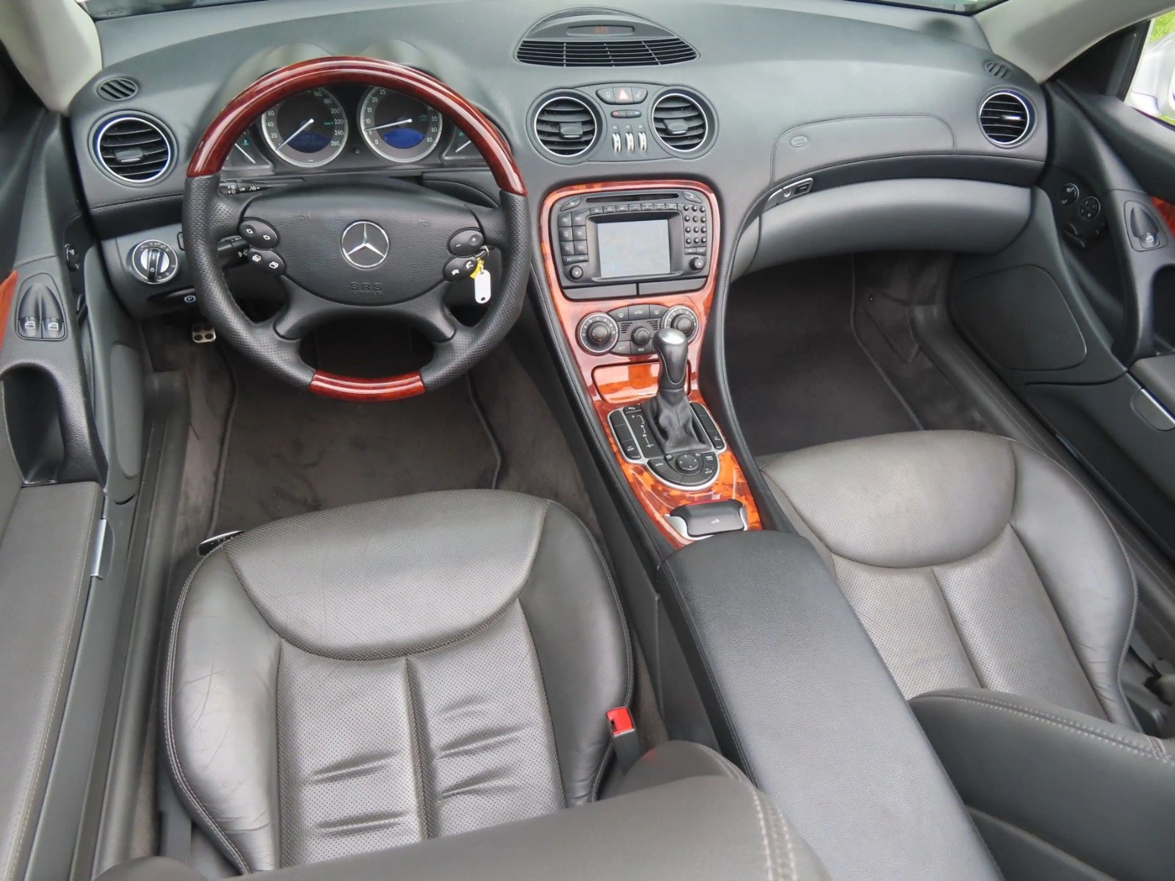 Mercedes-Benz SL 500 sehr sauberes Fahrzeug!   Topzustand — photo 13