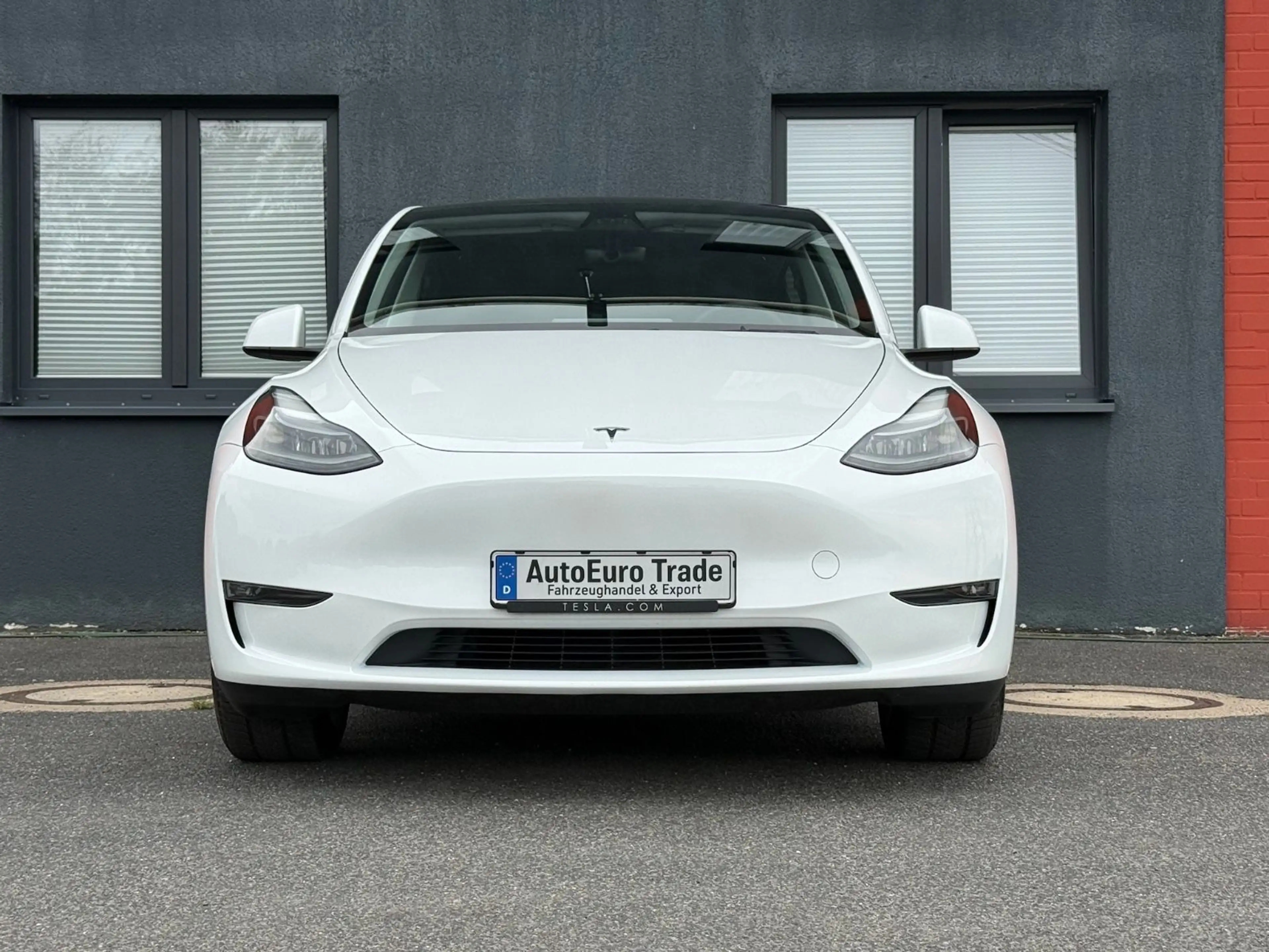 Tesla Model Y Long Range Dual AWD SOH 94% NEU TÜV — photo 5
