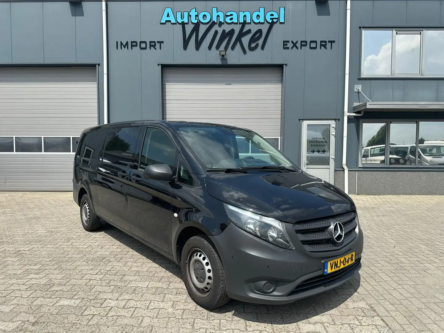 Mercedes-Benz Vito 114 CDI Extra Lang - 2022 Zwart - 1