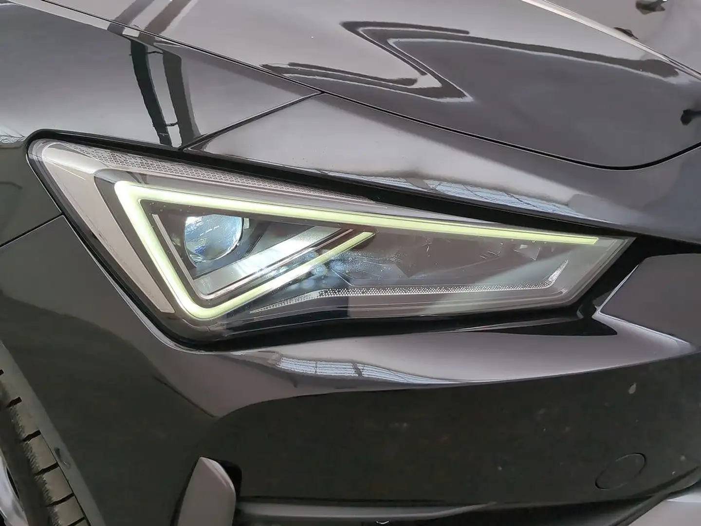 CUPRA Leon 1.5 TSI 150CV MHEV DSG MY25 Nero - 2