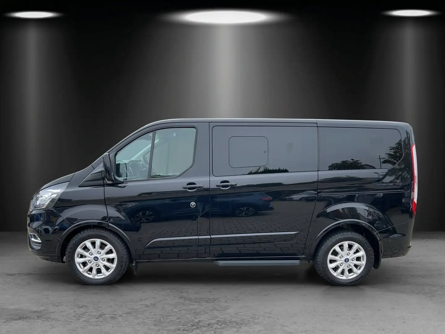 Ford Transit Tourneo Custom 2.0 TDCi 320 L1 Titanium X Schwarz - 2