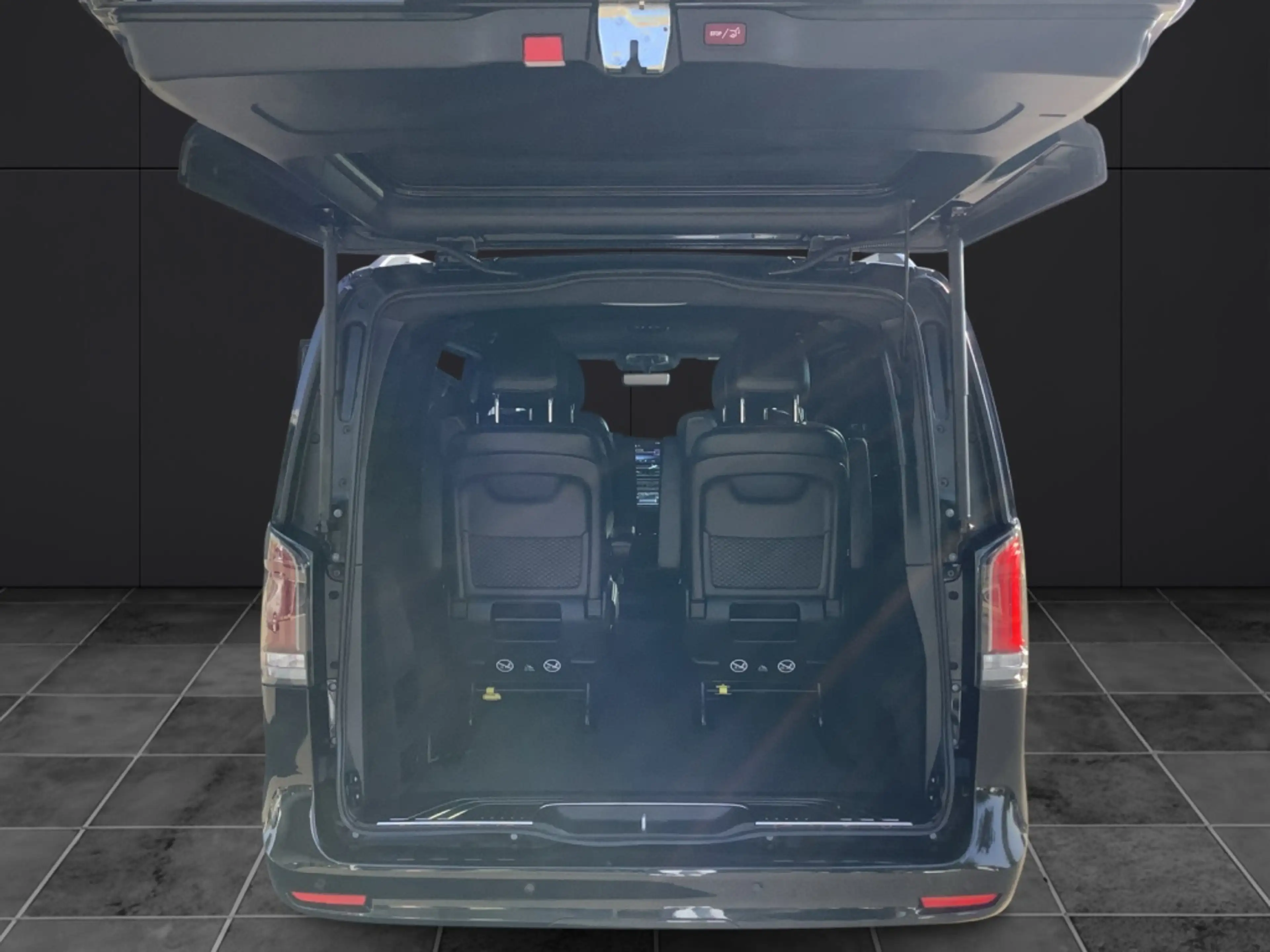 Mercedes-Benz V 300 d EXCLUSIVE MultiBeamLED*Winter-Paket*360 — photo 14