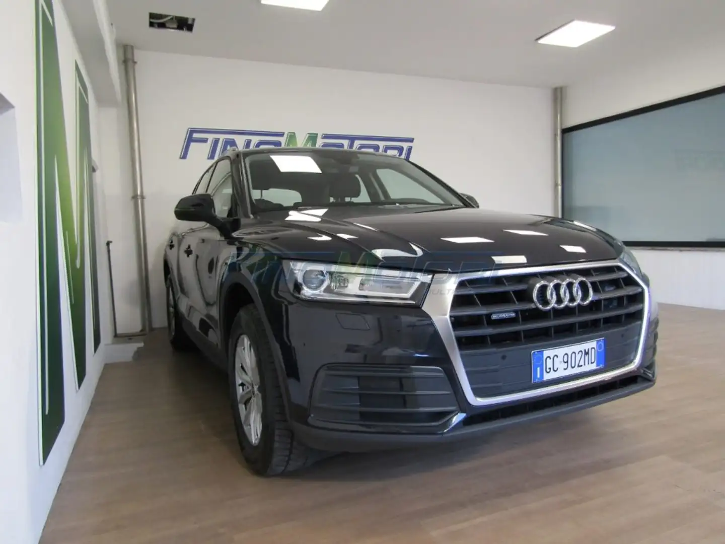 Audi Q5 40 TDI 204 CV quattro S tronic Business Blu/Azzurro - 2