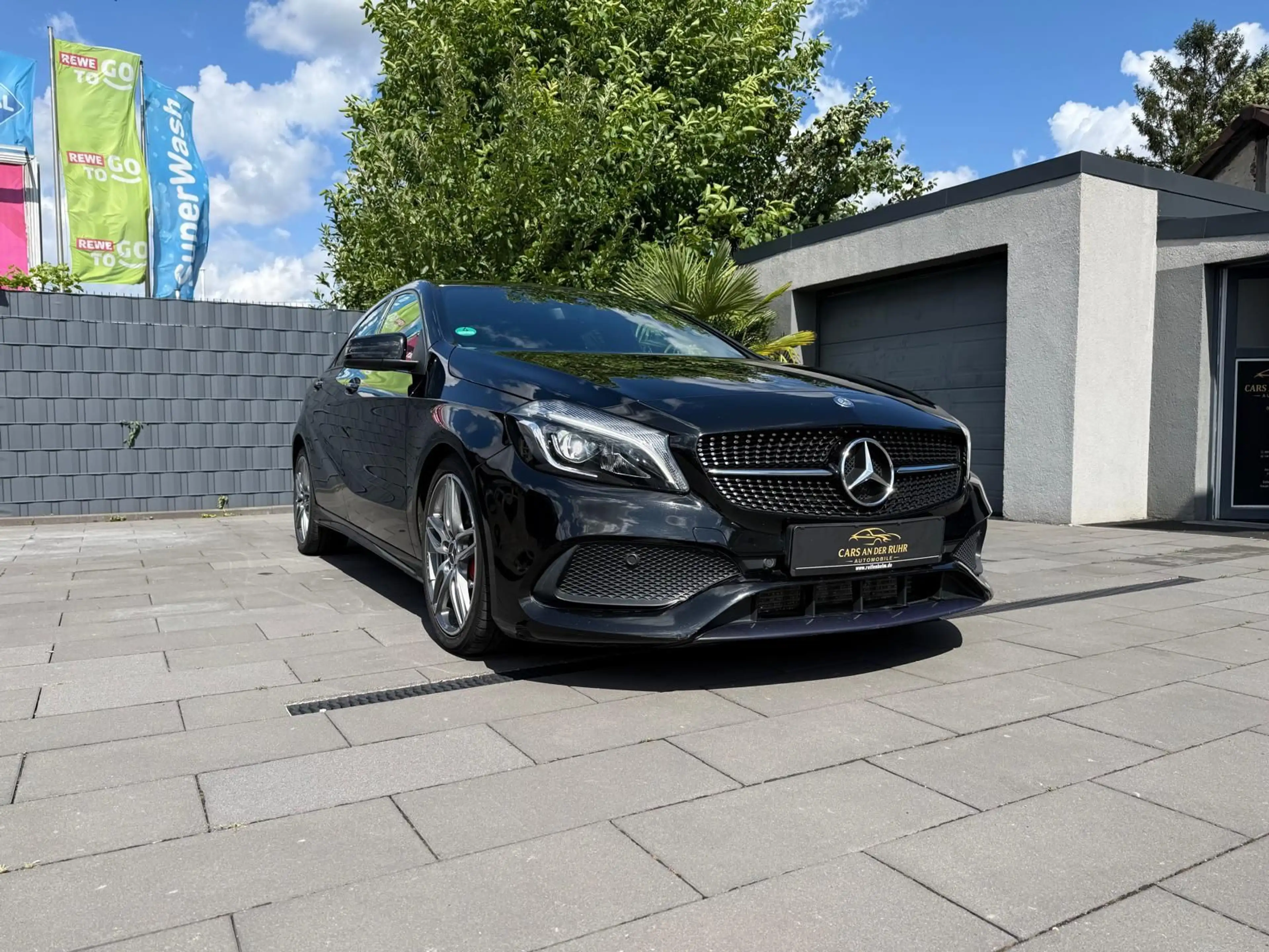 Mercedes-Benz A 200 d AMG Line — photo 4