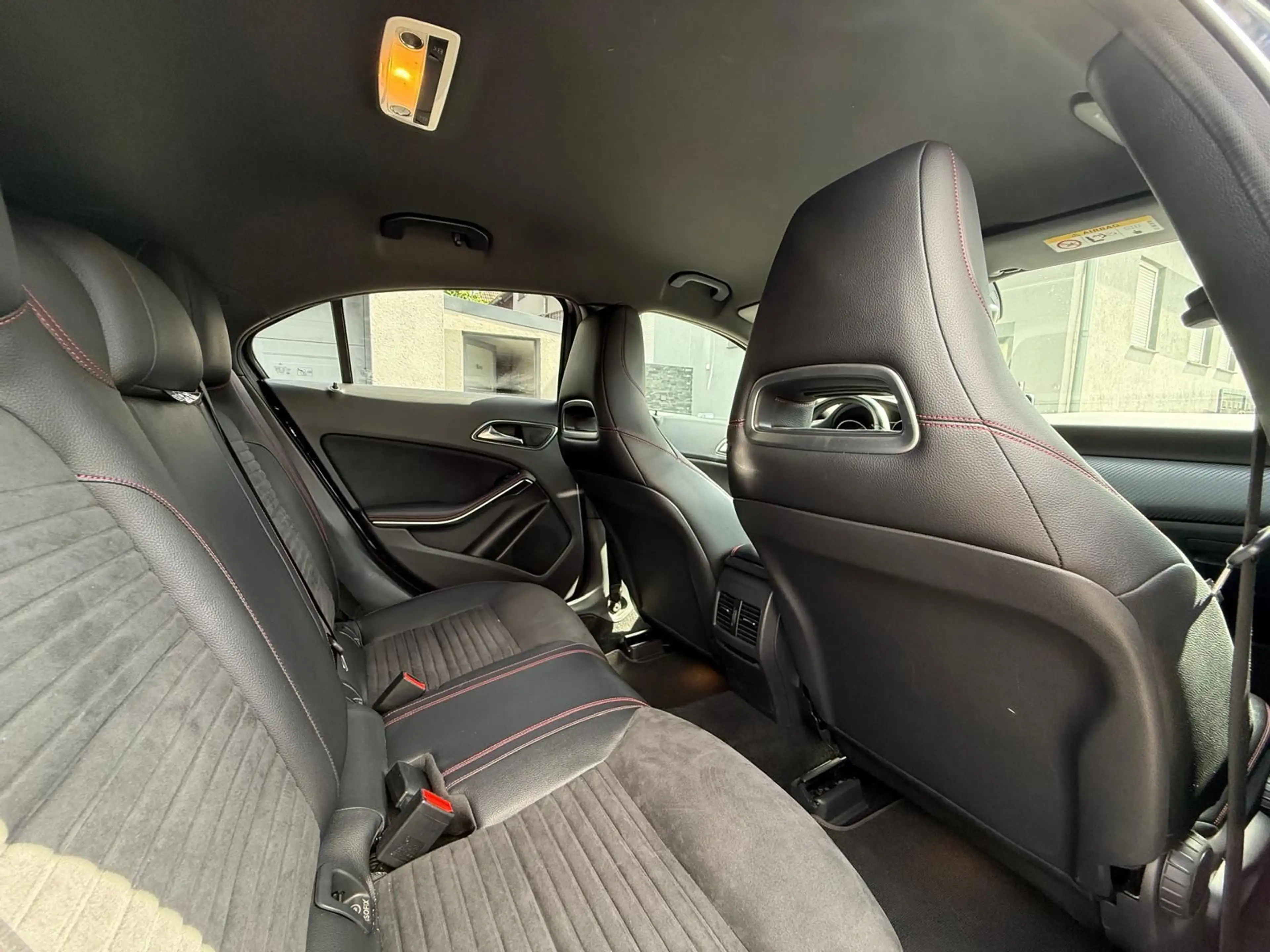 Mercedes-Benz A 200 d AMG Line — photo 17