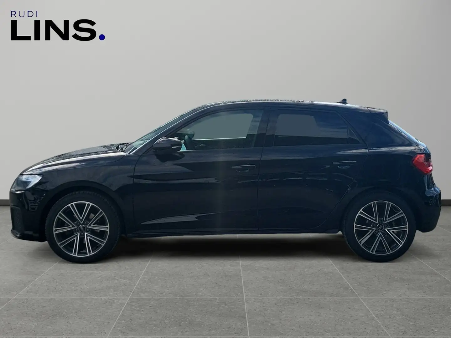 Audi A1 30 TFSI intense Schwarz - 2