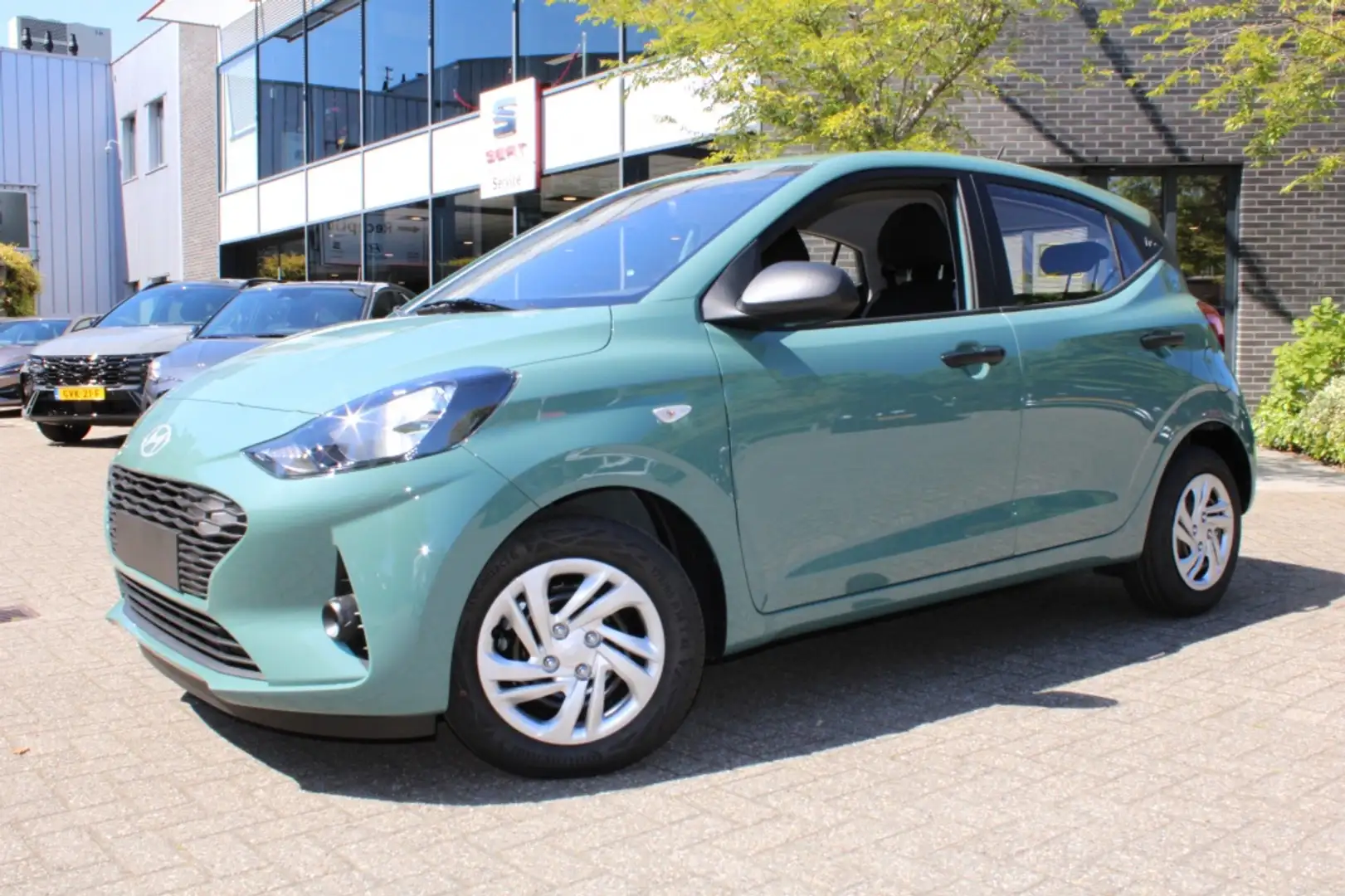Hyundai i10 1.0 Comfort|MY2025|Navi|PDC|Camera|Rijklaar|Direct Green - 2