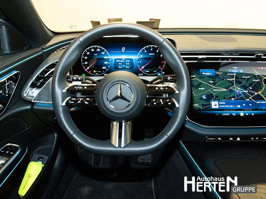 Mercedes-Benz E 200