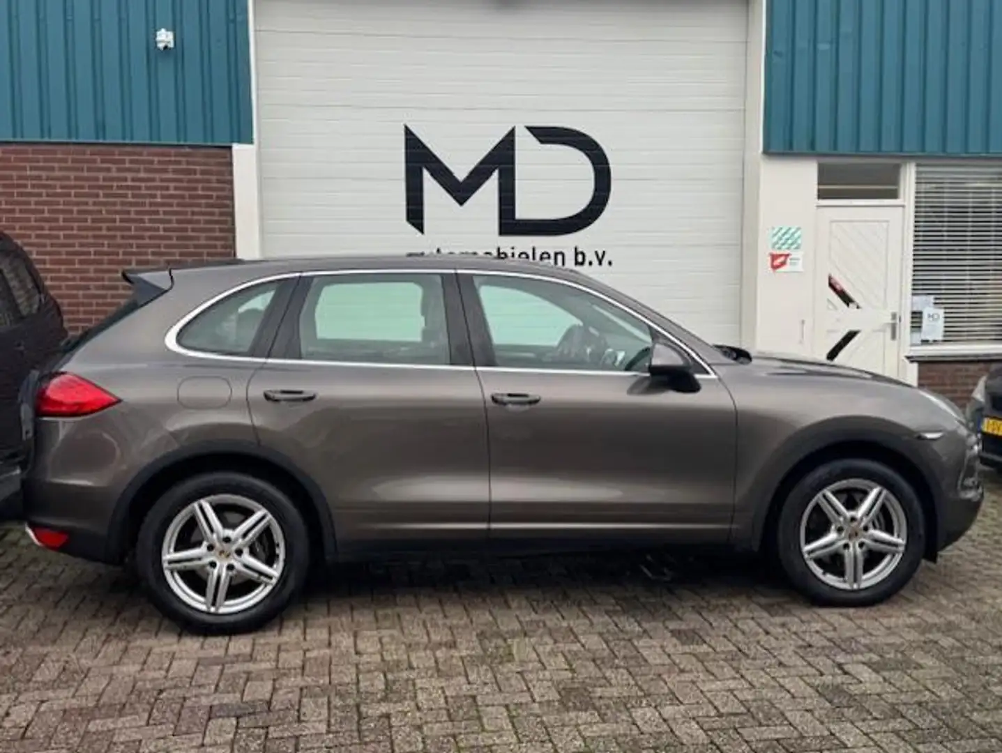 Porsche Cayenne 3.6 -Dealer onderhouden-Trekhaak-Luchtvering Bruin - 2