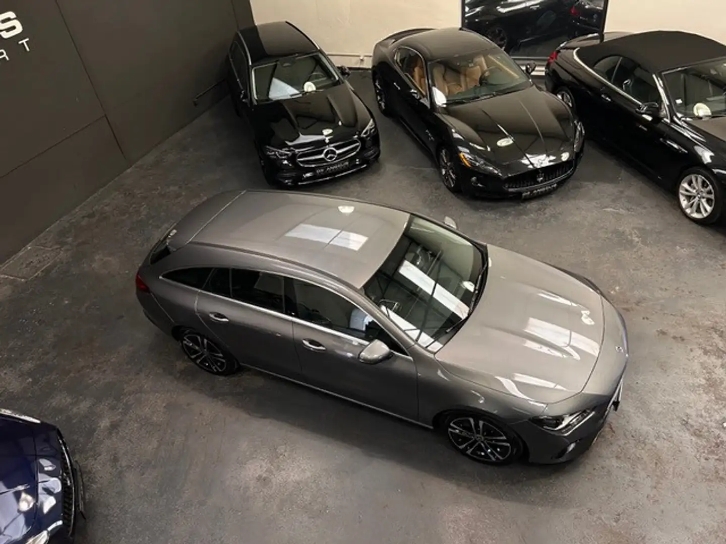 Mercedes-Benz CLA 180 PROGRESSIVE LINE Grau - 2