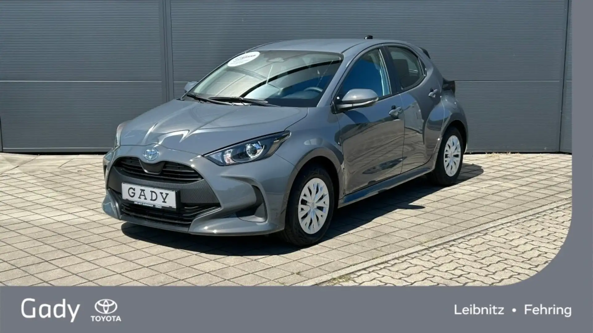 Toyota Yaris 1,5 VVT-i Hybrid Active Grau - 1